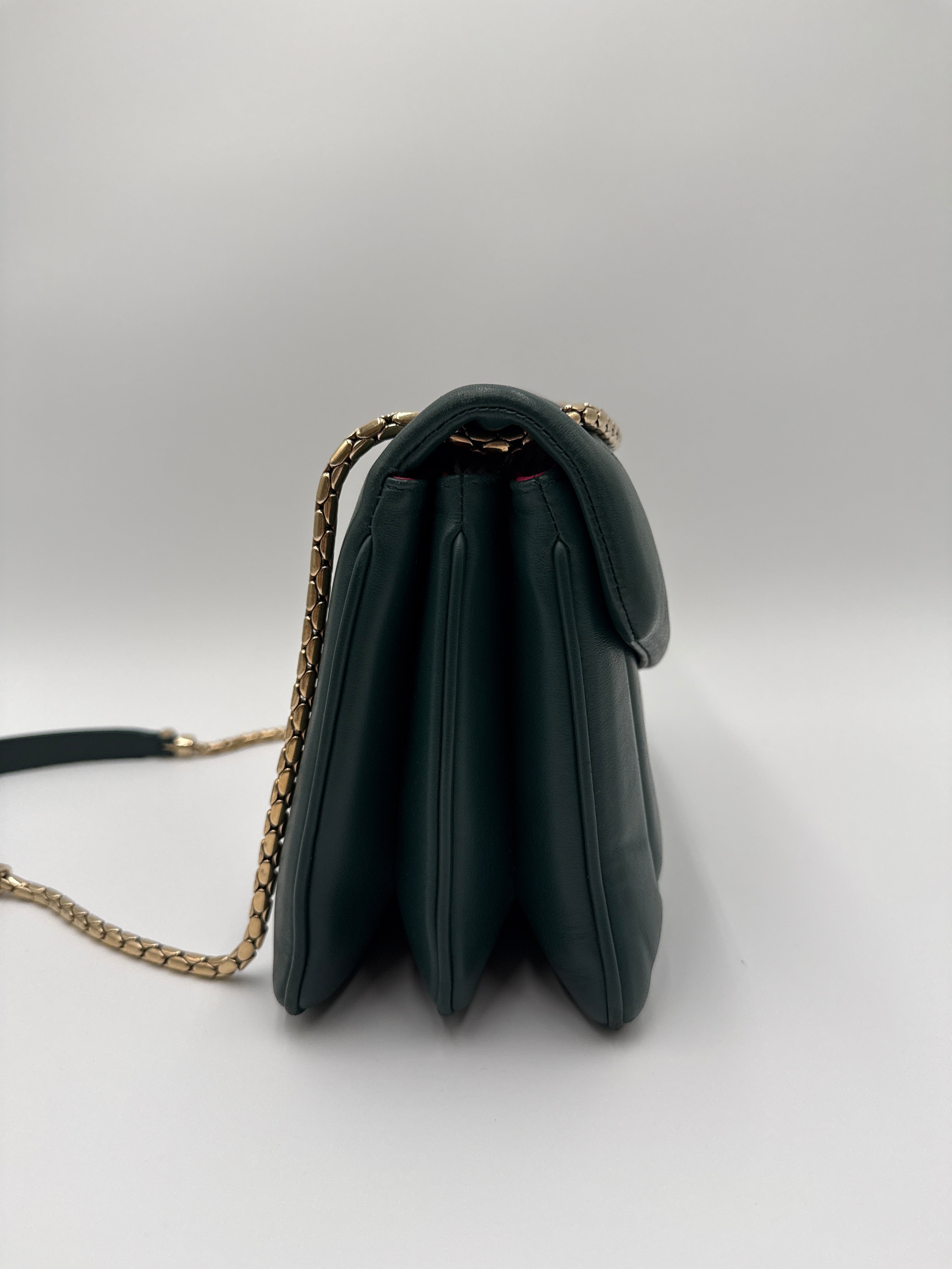 Bulgari Serpenti Reverse  Borsa in Pelle di Vitello Smeraldo Bulgari