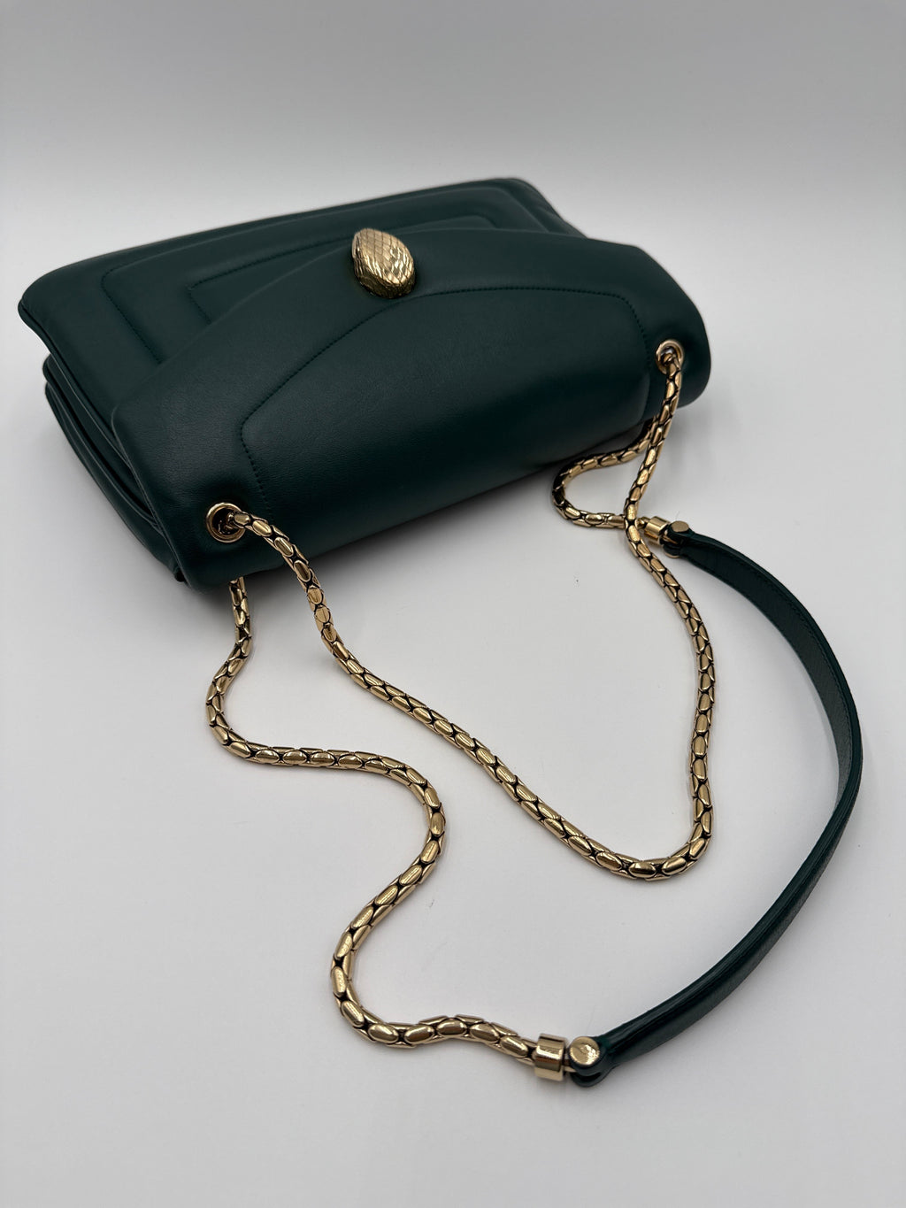 Bulgari Serpenti Reverse  Borsa in Pelle di Vitello Smeraldo Bulgari