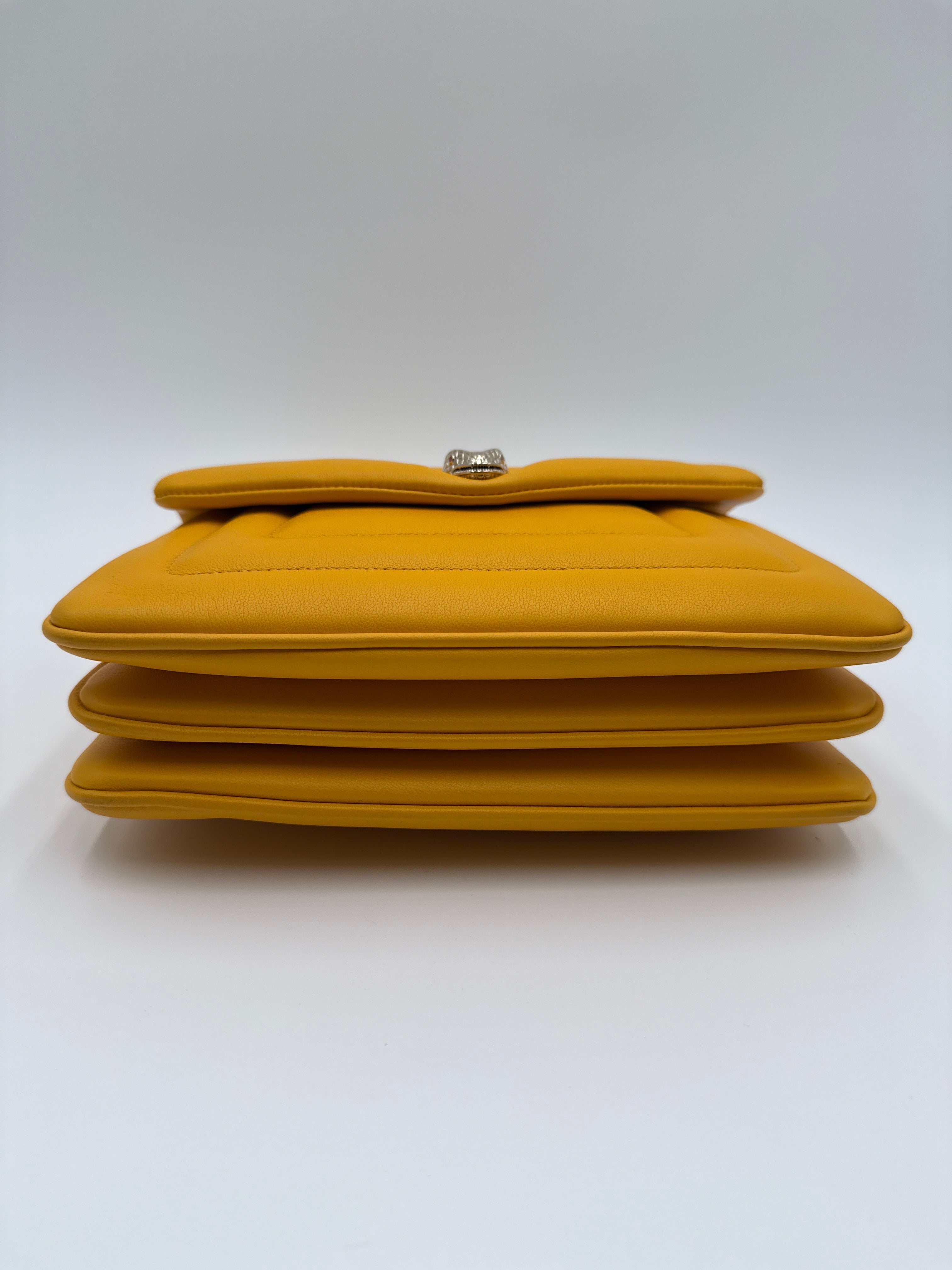 Bulgari Serpenti Reverse Mini Borsa  in Pelle Gialla Bulgari