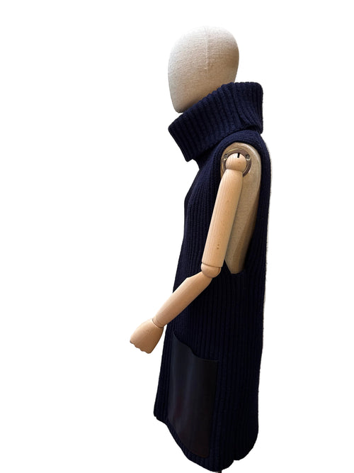 Céline Caban in Maglia e Pelle Blu Navy - Mercatino di Ninni