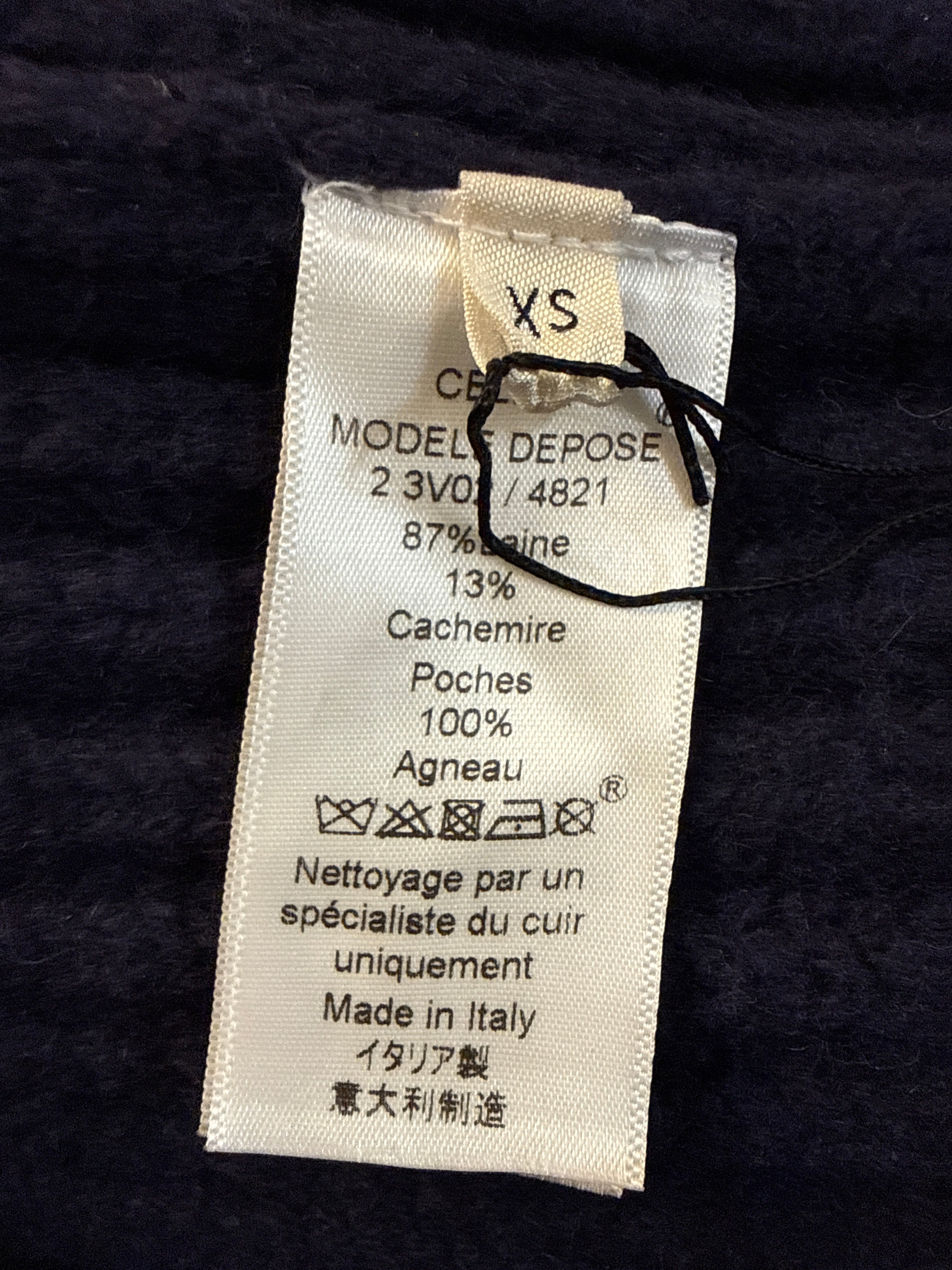 Céline Caban in Maglia e Pelle Blu Navy - Mercatino di Ninni