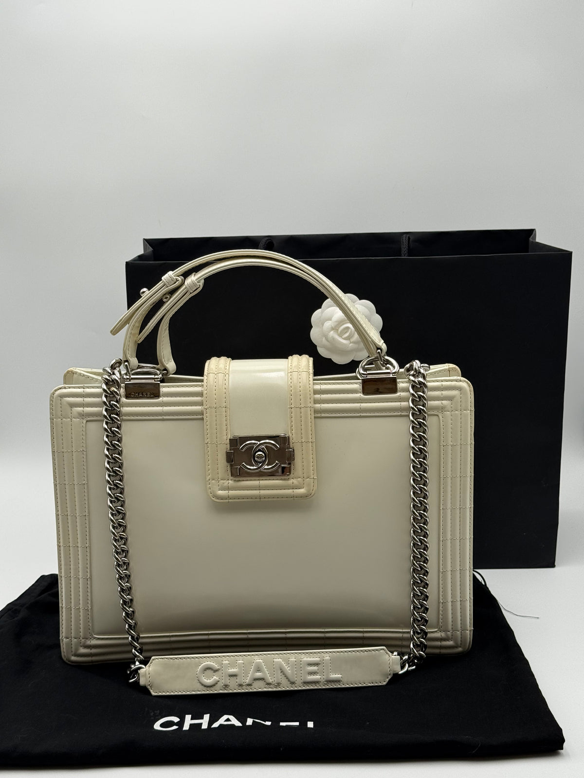 Borsa Chanel Boy Tote in pelle Bianca Edizione Limitata
