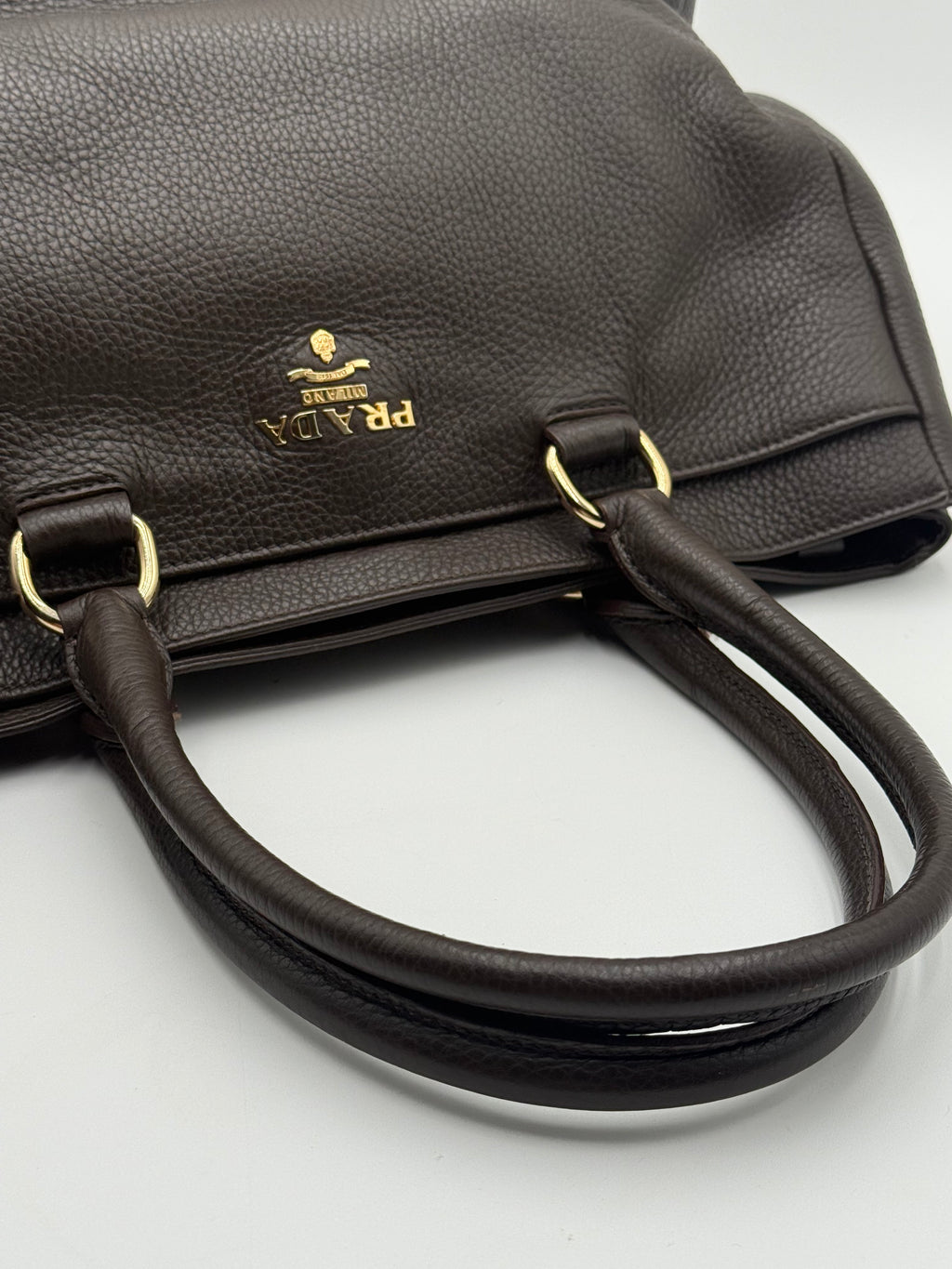 Borsa Tote Prada in pelle di Vitello Martellata Marrone