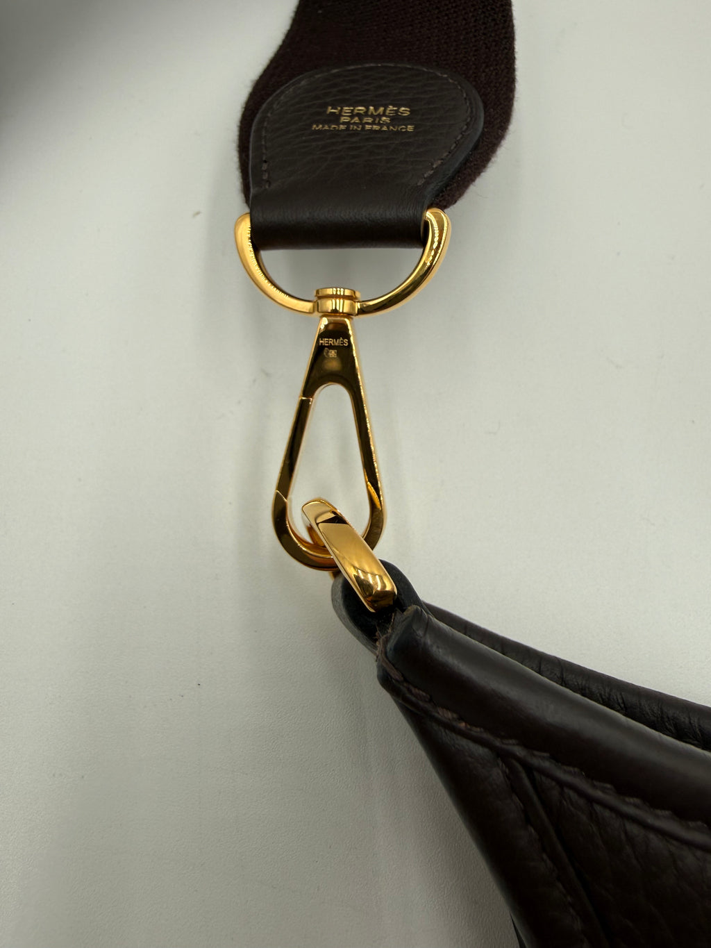 Evelyne Hermès III 29 in Pelle Taurillon Testa di Moro
