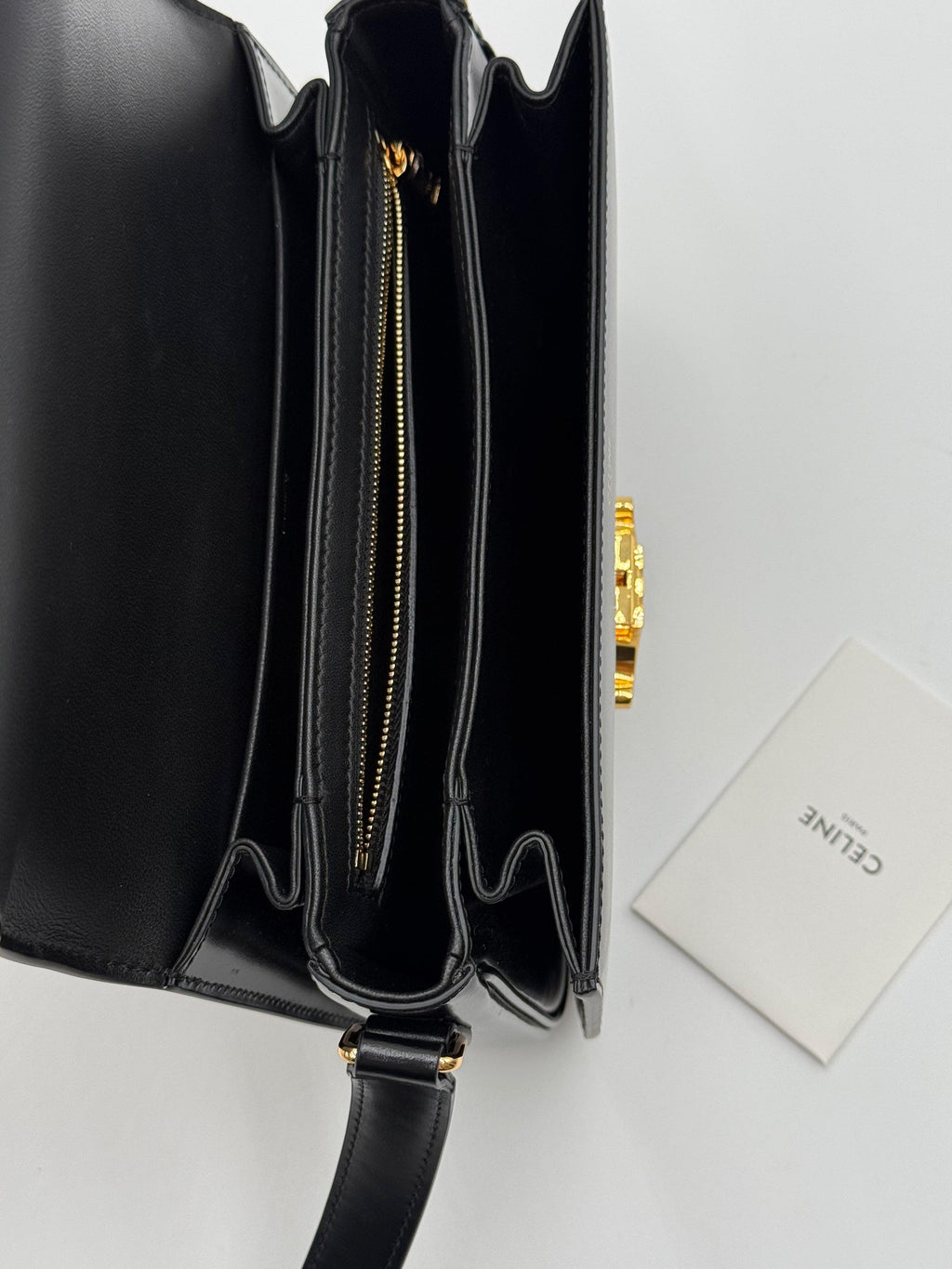 Celine Borsa Triompe Medium con Tracolla in Pelle Nera