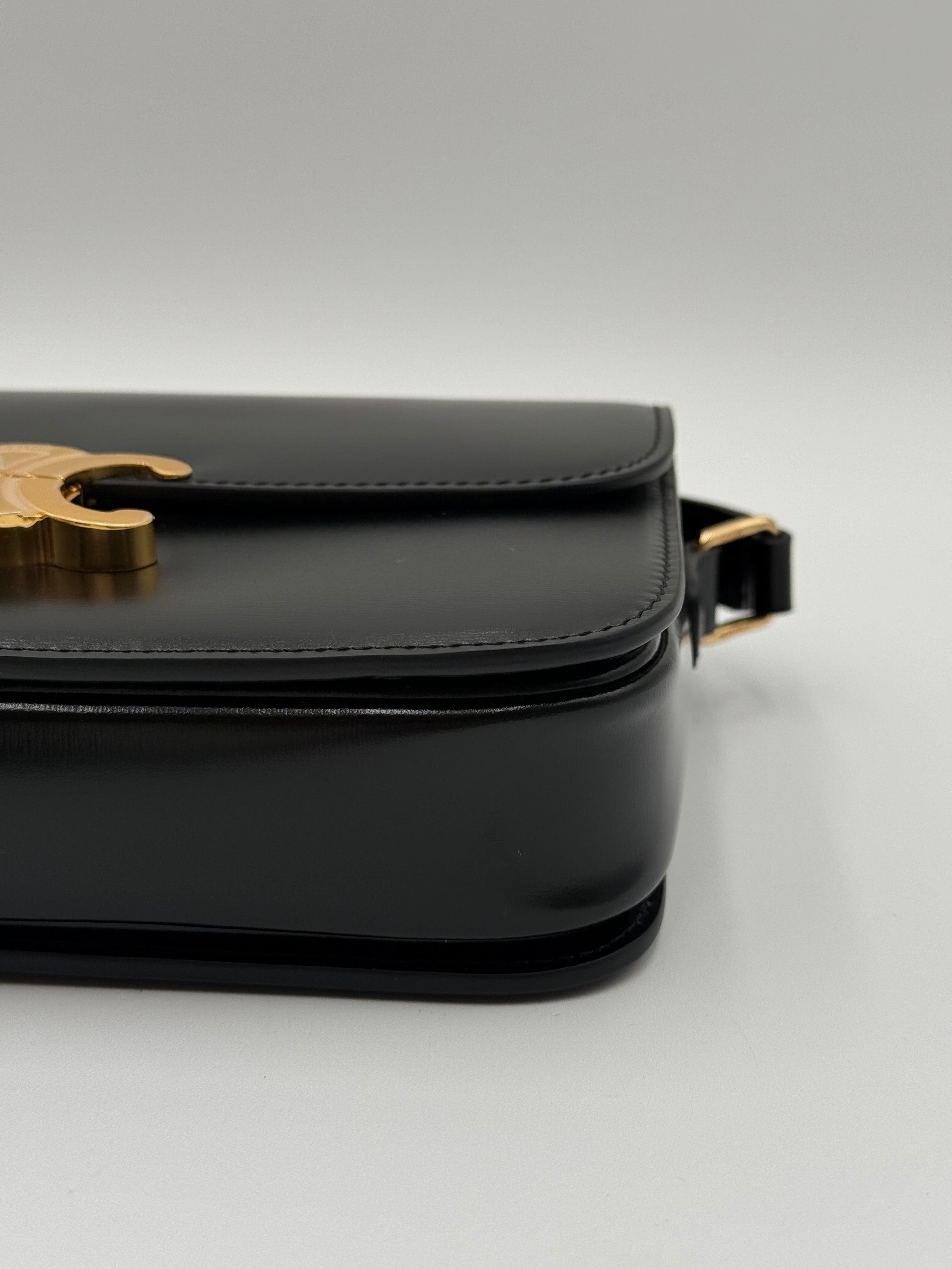 Celine Borsa Triompe Medium con Tracolla in Pelle Nera