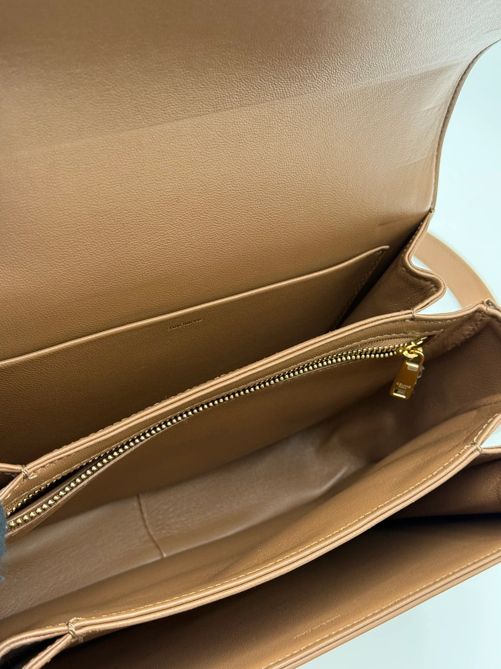 Celine Borsa Triomphe Classique in Pelle Lucida Color Cuoio - Mercatino di Ninni