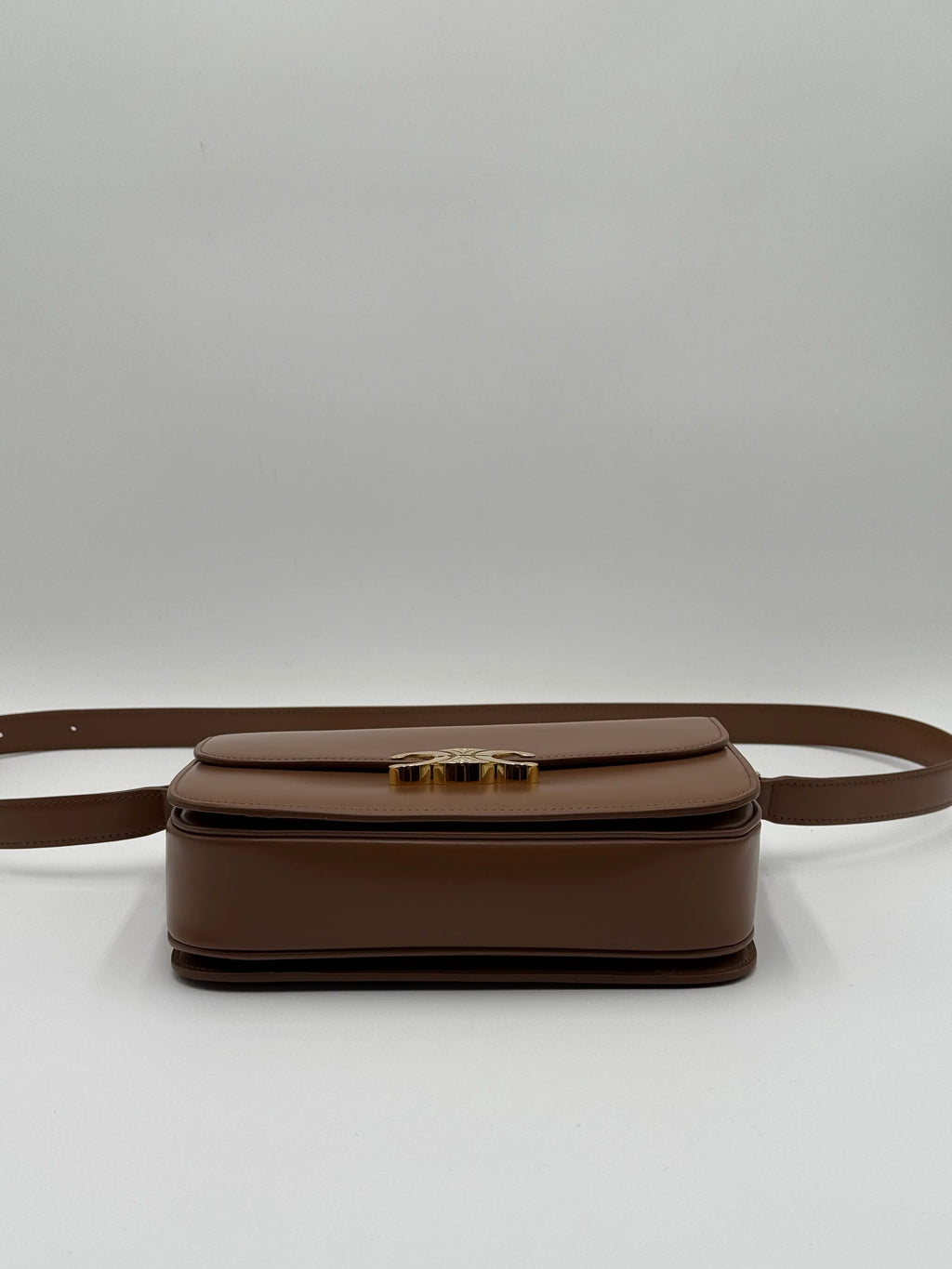 Celine Borsa Triomphe Classique in Pelle Lucida Color Cuoio - Mercatino di Ninni