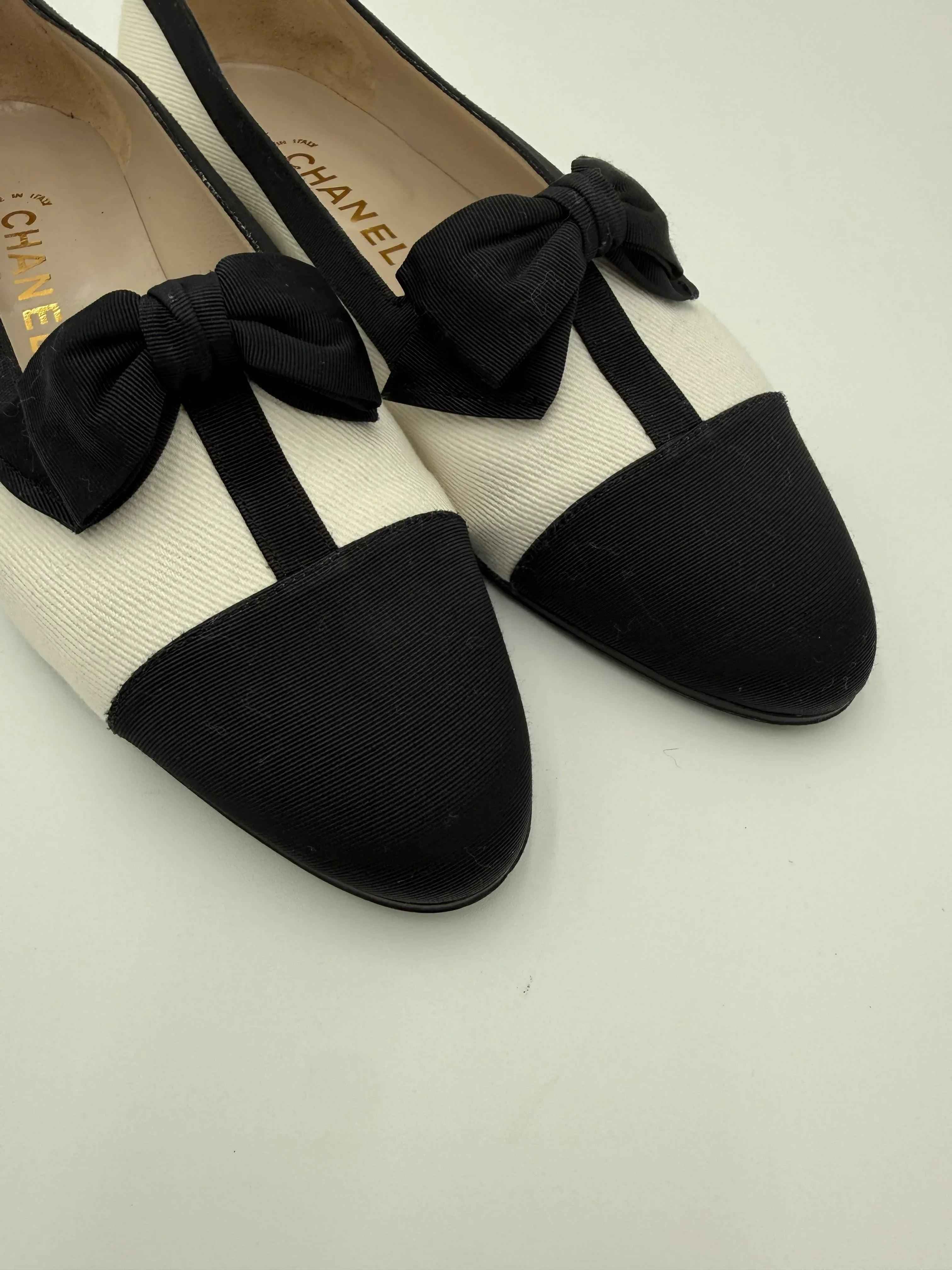 Chanel Ballerine Vintage in tessuto Bicolore Bianco e Nero