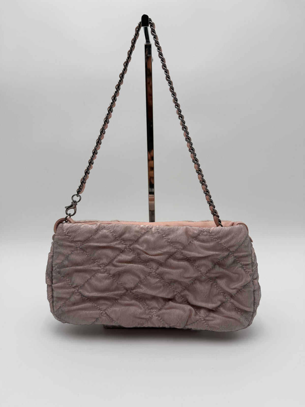 Chanel Borsa Matelassè Plissè in Tessuto Rosa Cipria - Mercatino di Ninni