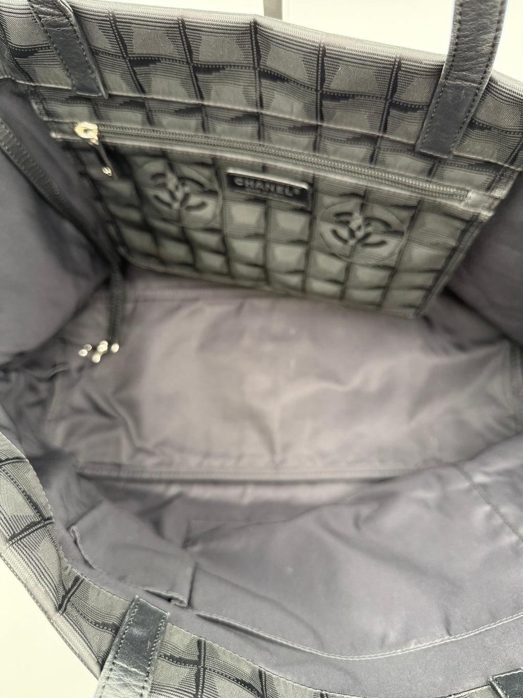 Chanel Borsa Tote Vintage in Tela e Pelle Nera - Mercatino di Ninni