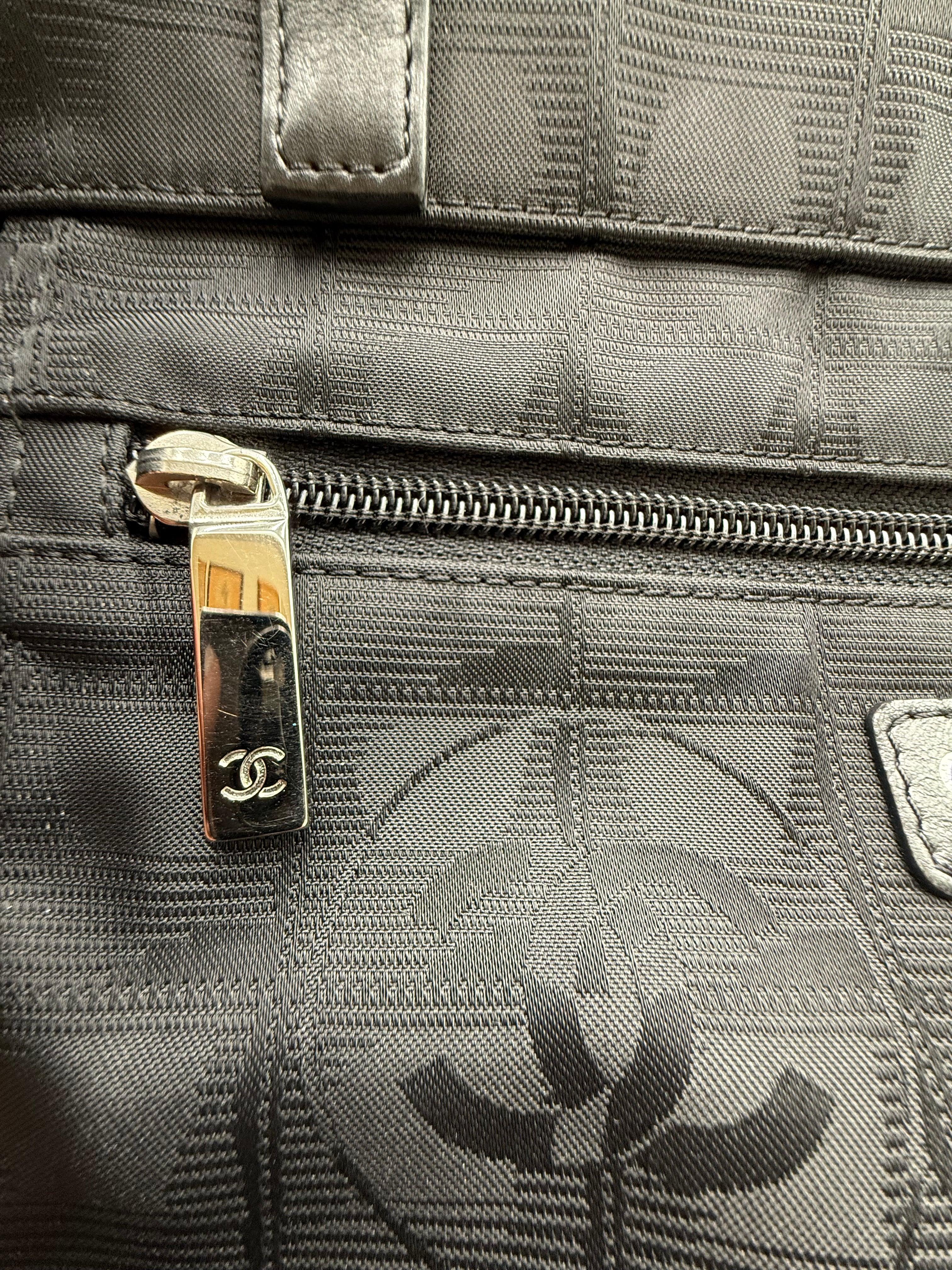 Chanel Borsa Tote Vintage in Tela e Pelle Nera - Mercatino di Ninni