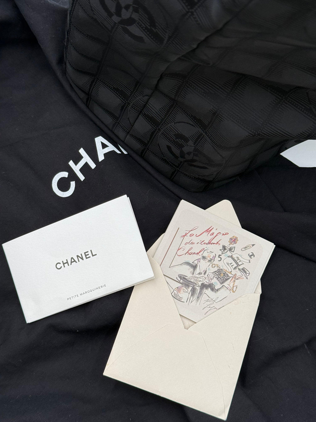 Chanel Borsa Tote Vintage in Tela e Pelle Nera - Mercatino di Ninni