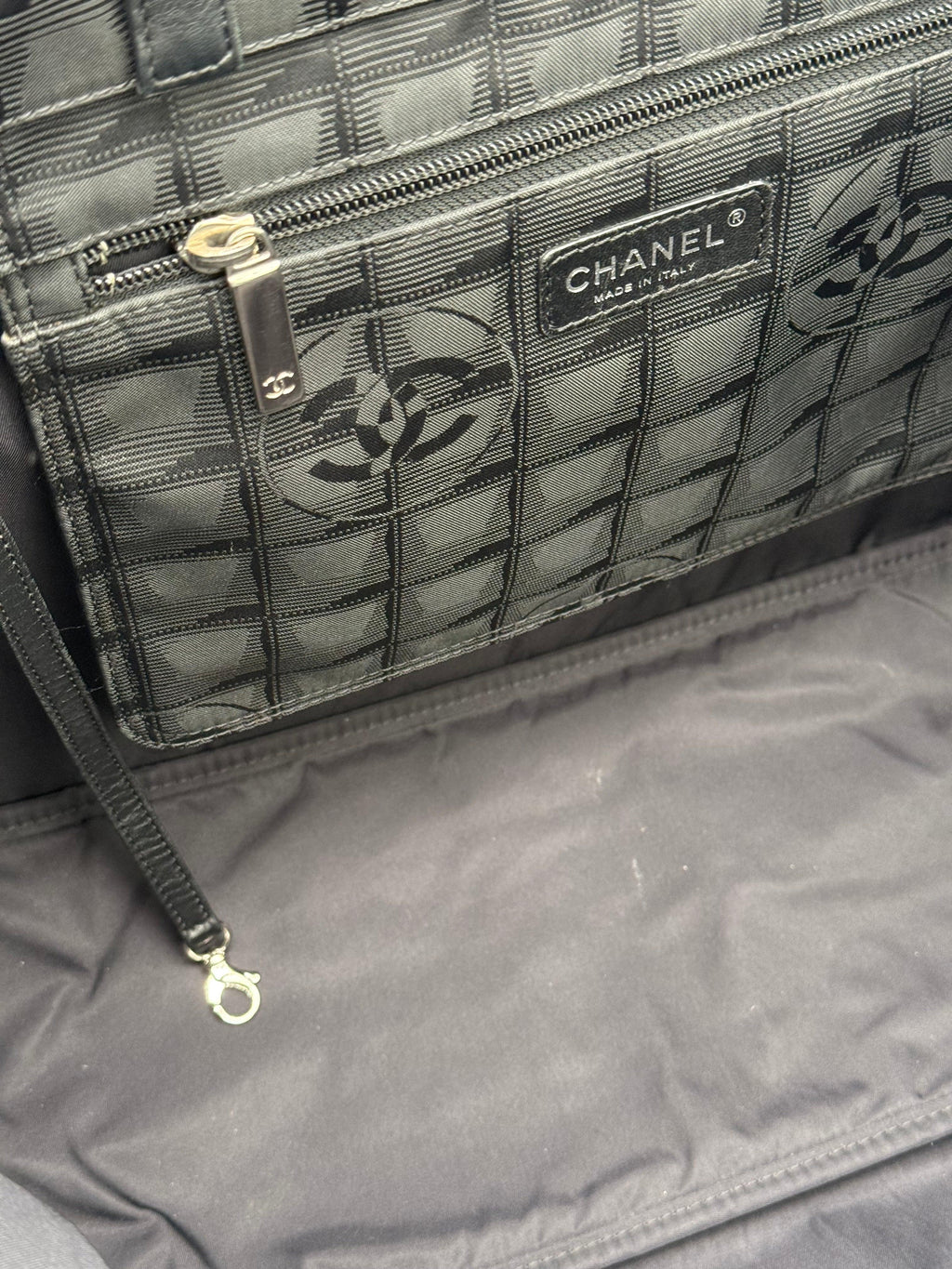 Chanel Borsa Tote Vintage in Tela e Pelle Nera - Mercatino di Ninni