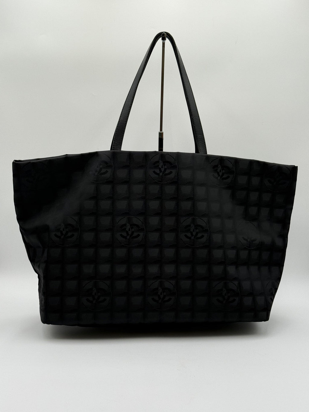 Chanel Borsa Tote Vintage in Tela e Pelle Nera - Mercatino di Ninni