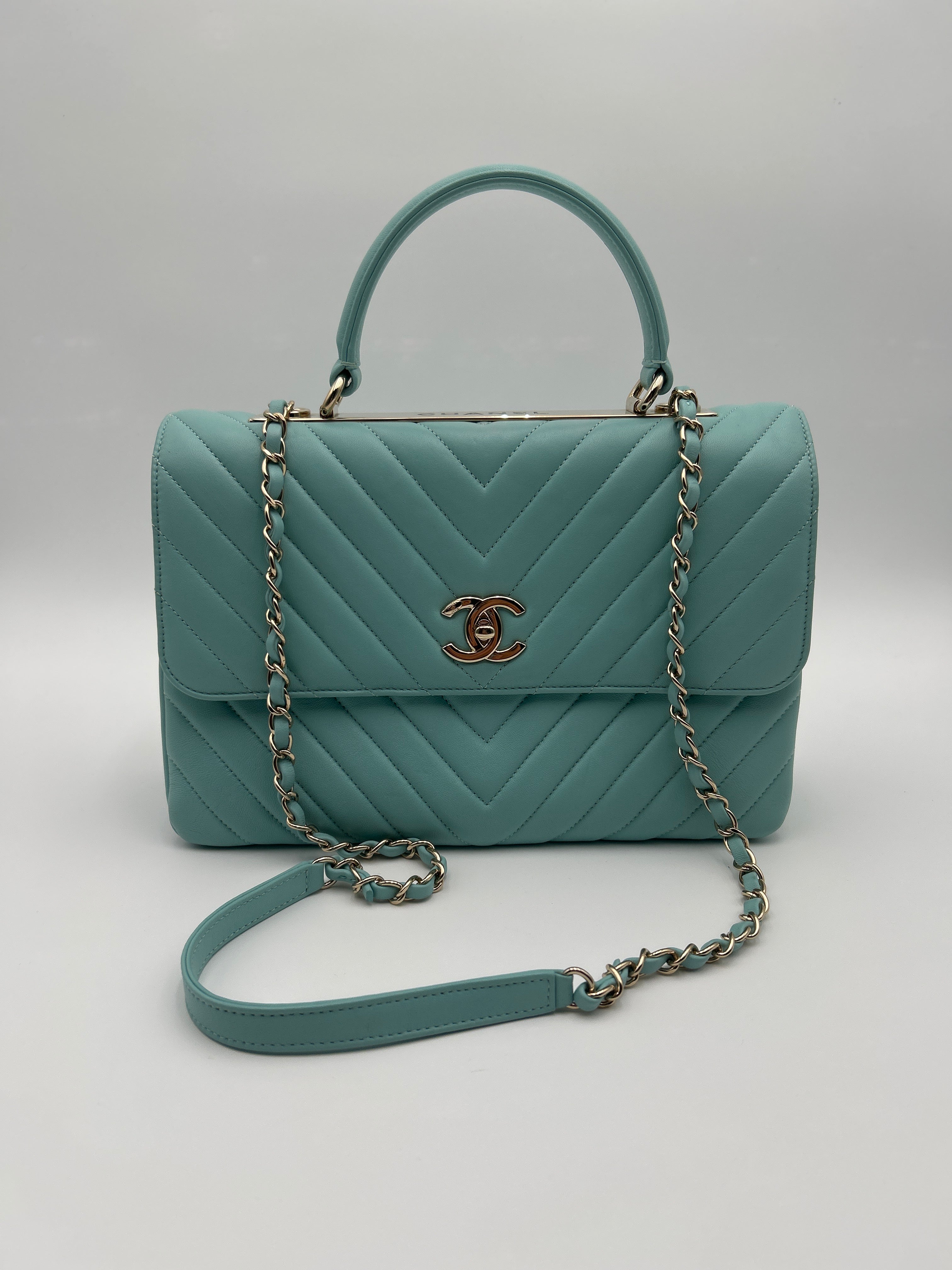 Chanel Coco Handle Borsa in Pelle di Agnello Celeste Chanel