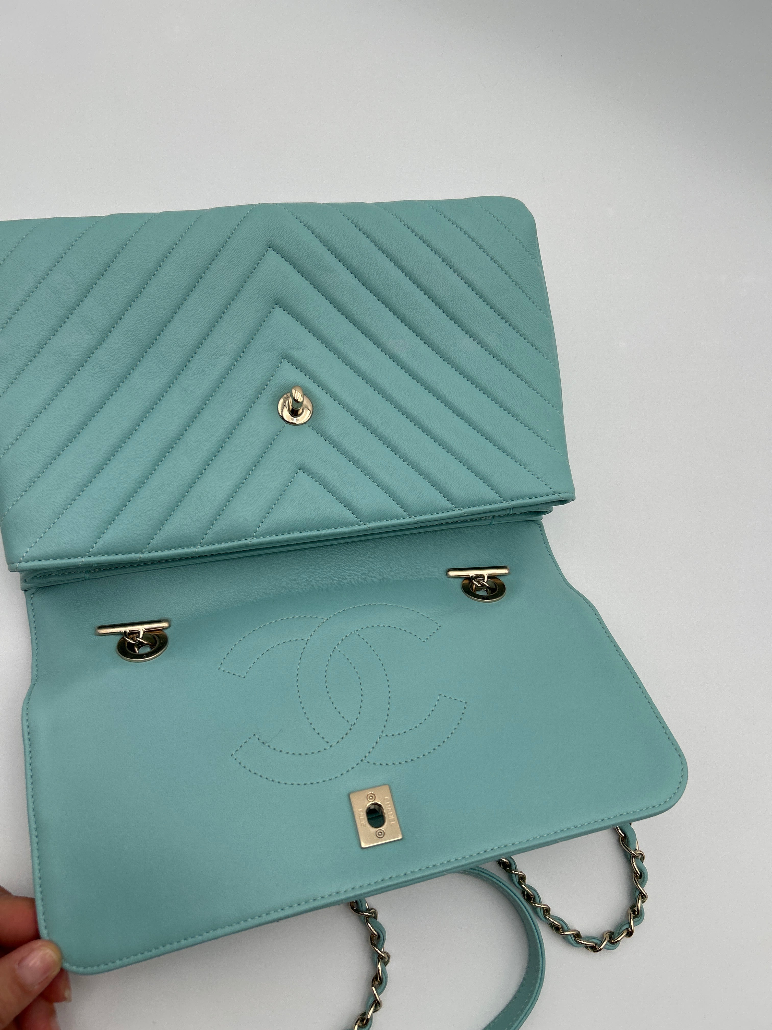 Chanel Coco Handle Borsa in Pelle di Agnello Celeste Chanel