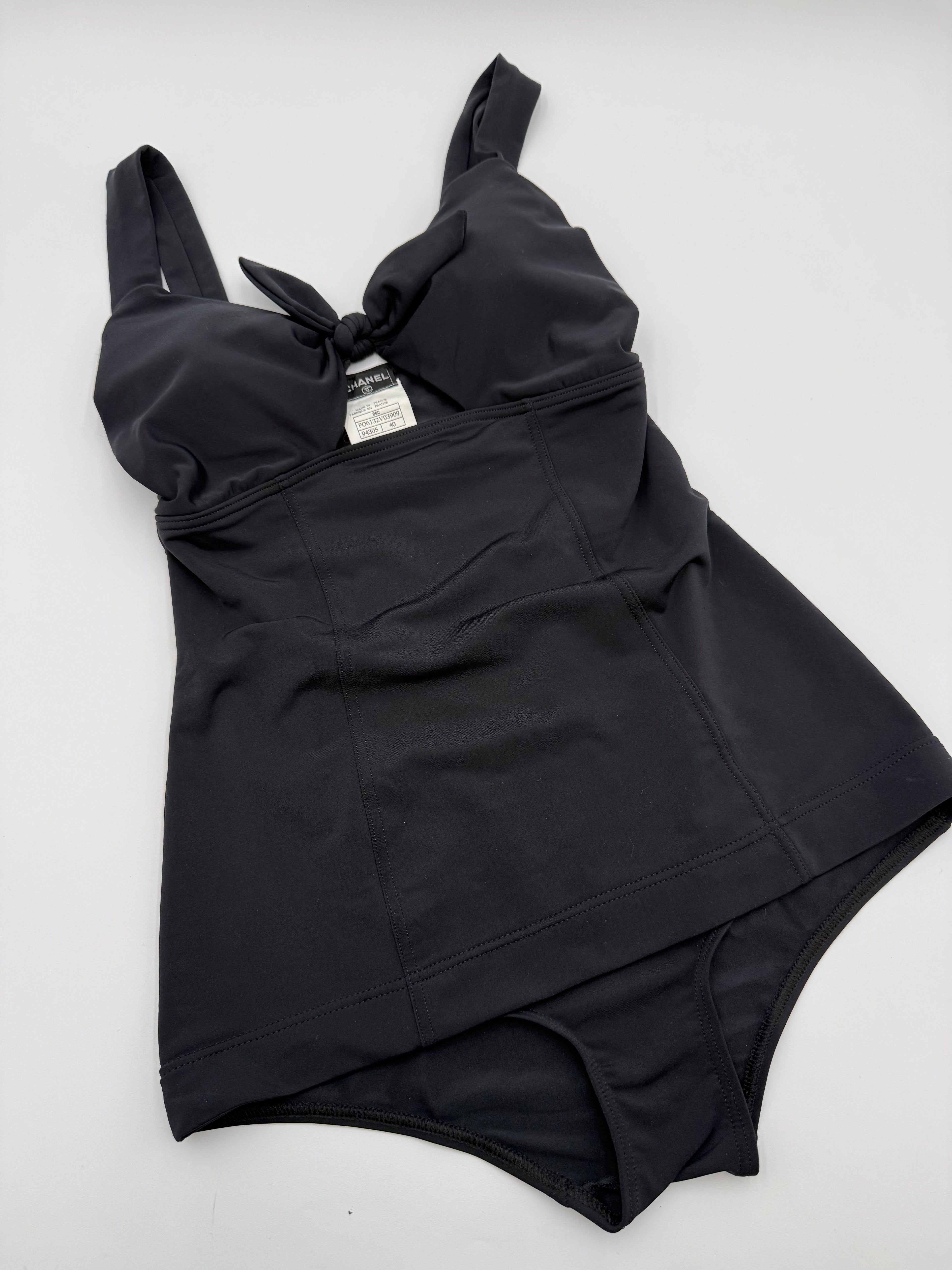 Chanel Costume Intero 1996 Karl Lagerfeld in Lycra Nero - Mercatino di Ninni