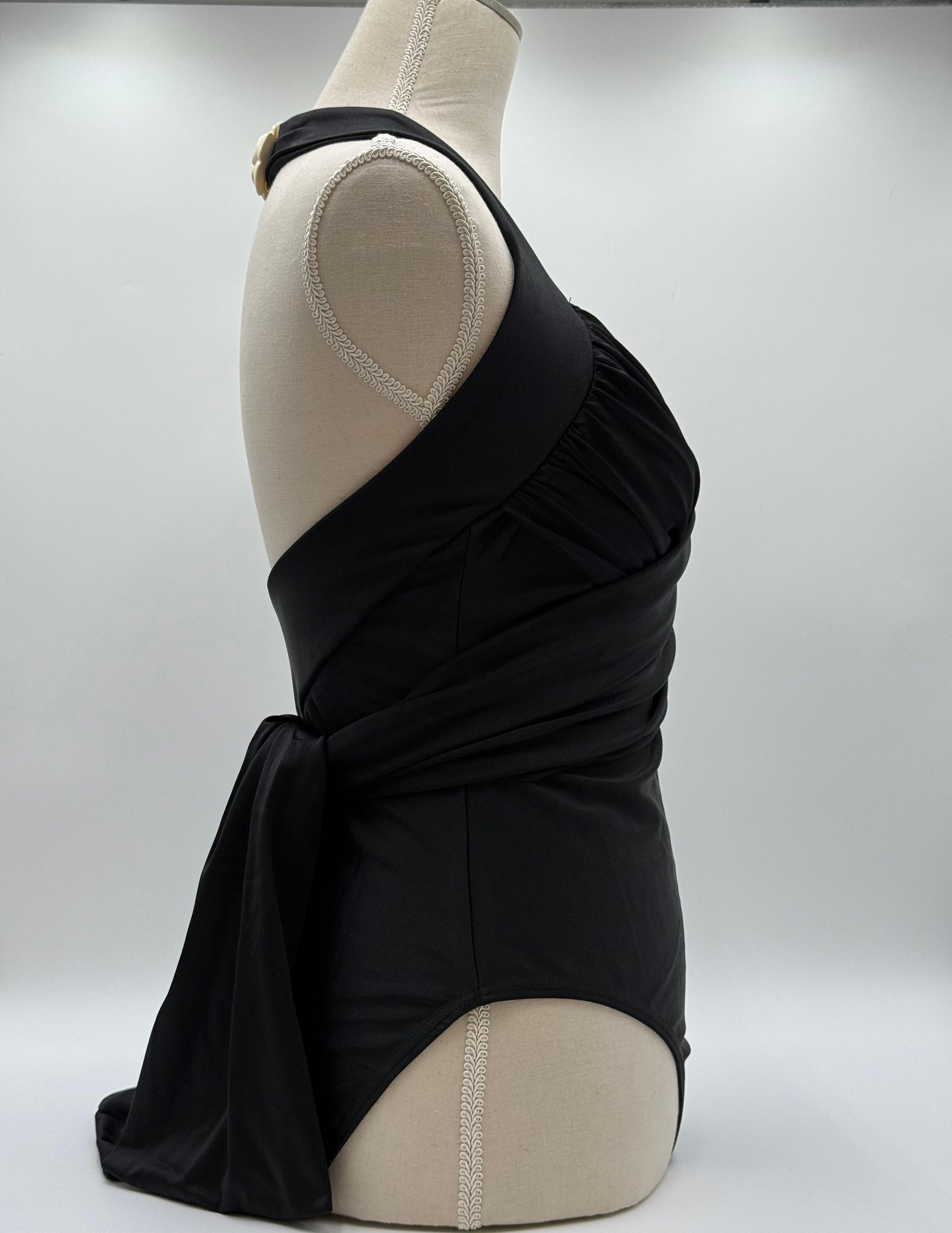 Chanel Costume Intero Vintage by Karl Lagerfeld con Camelia Nero - Mercatino di Ninni