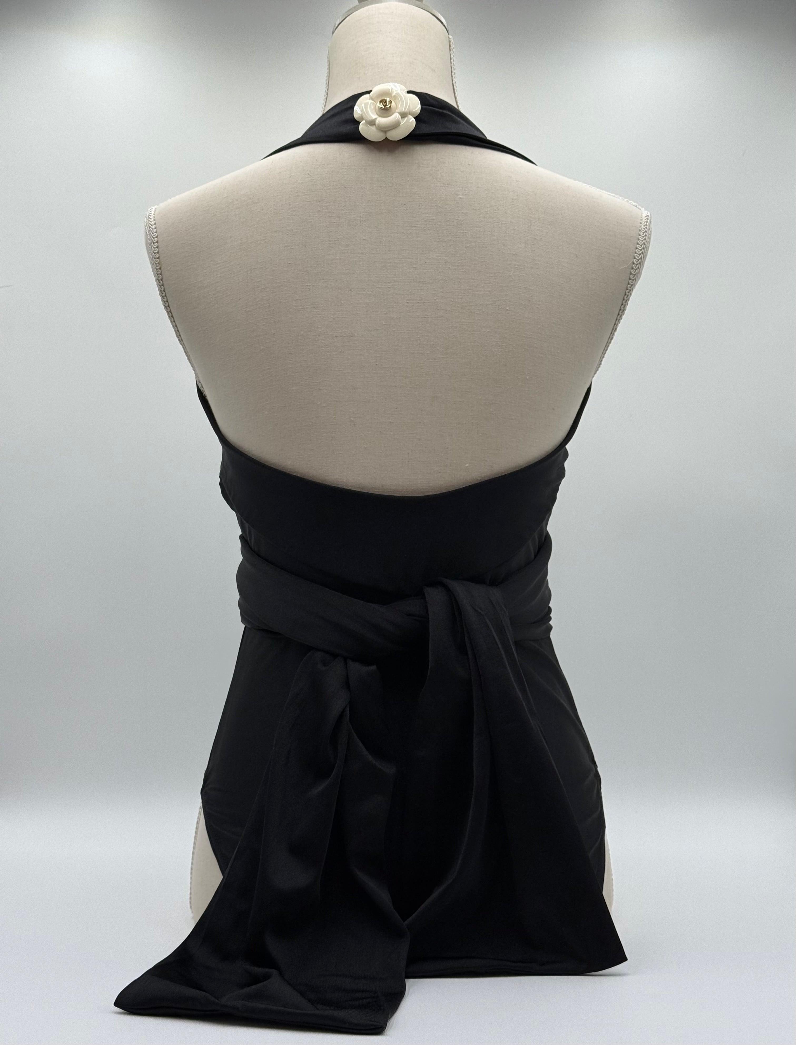 Chanel Costume Intero Vintage by Karl Lagerfeld con Camelia Nero - Mercatino di Ninni