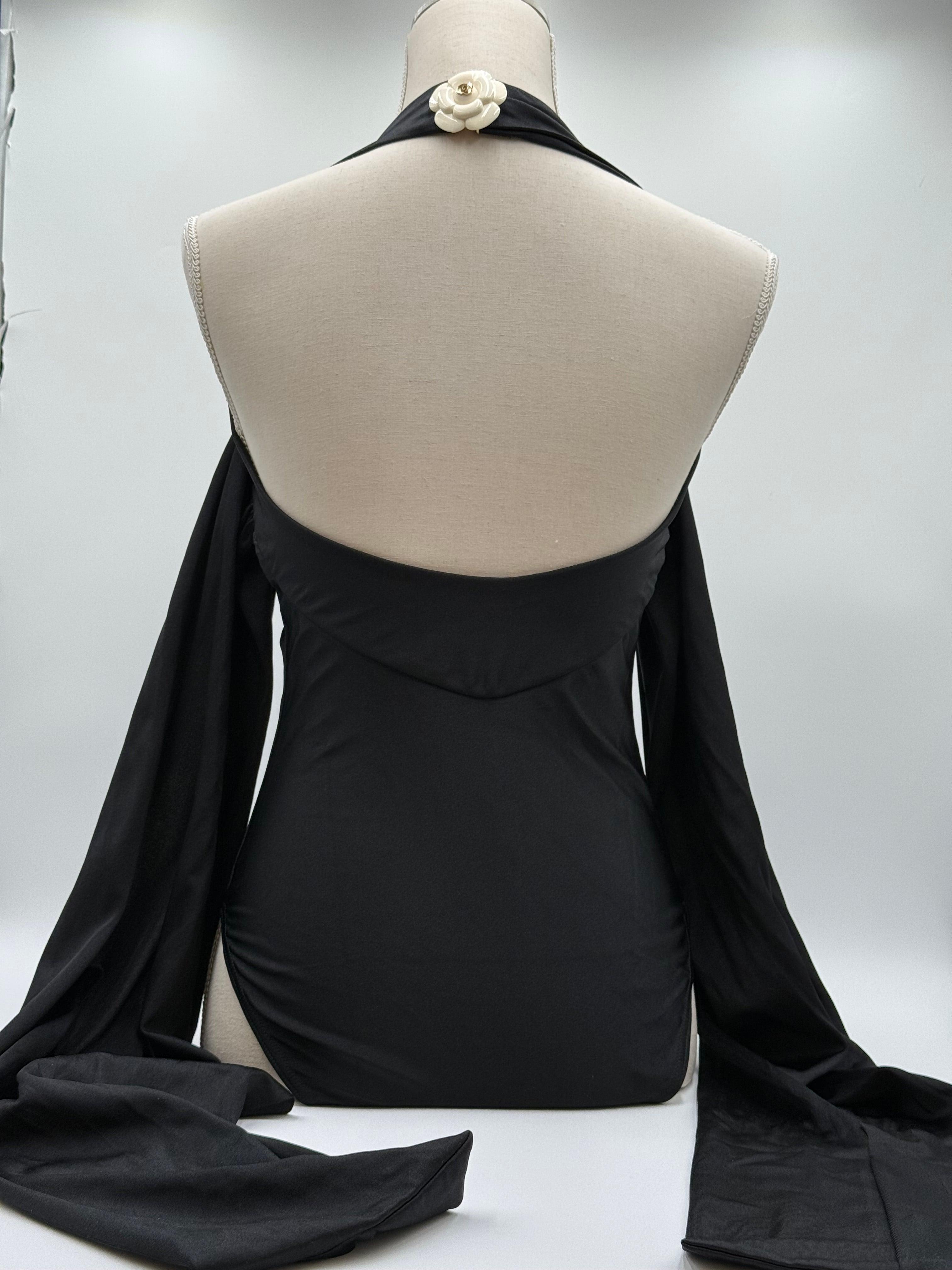 Chanel Costume Intero Vintage by Karl Lagerfeld con Camelia Nero - Mercatino di Ninni