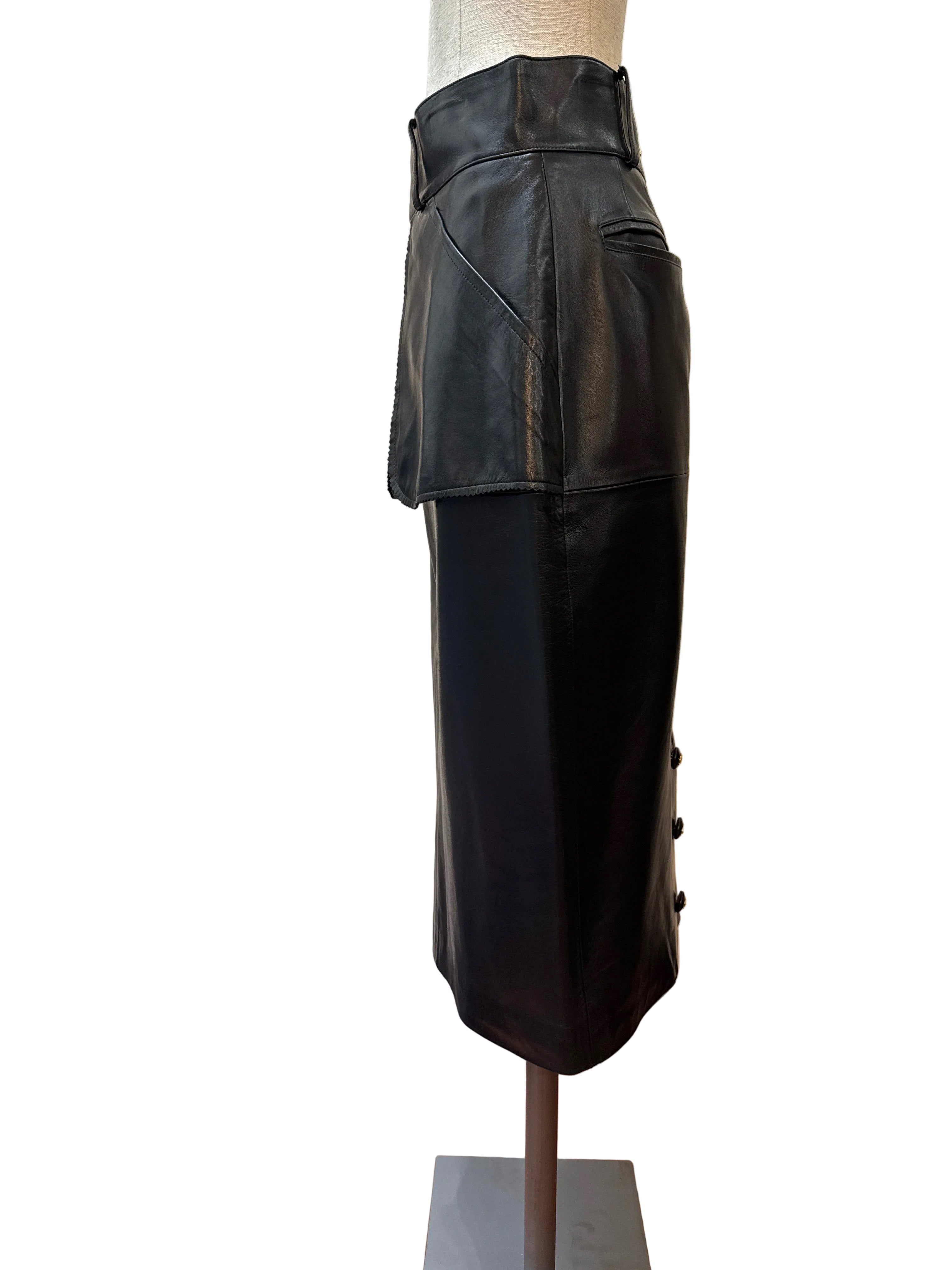 Chanel Gonna Midi in Pelle di Agnello Nera Vintage - Mercatino di Ninni