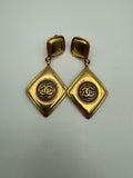 Chanel Orecchini Vintage a Rombo con Logo CC Placcati Oro - Mercatino di Ninni