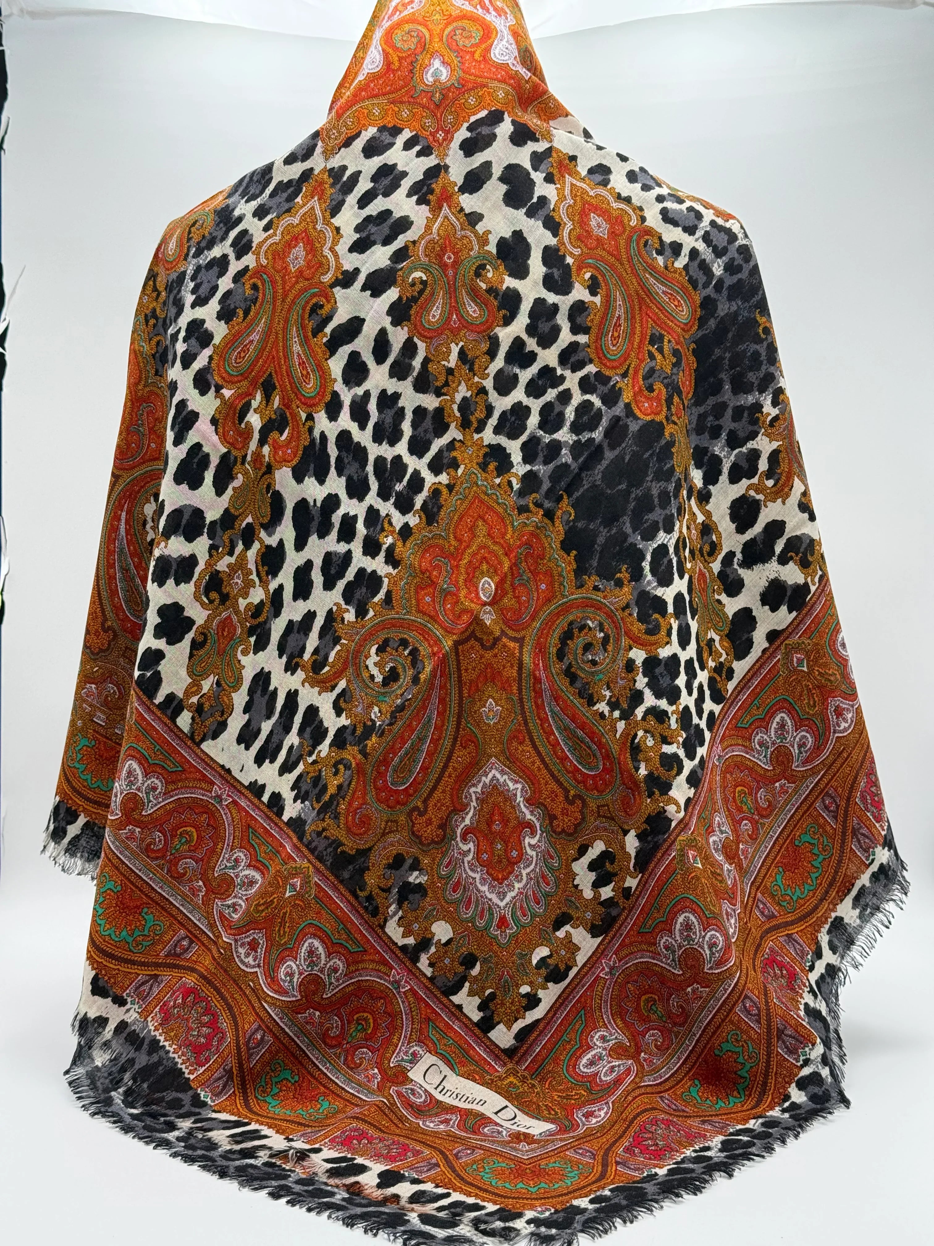 Christian Dior Scialle Vintage Leopard 136 Lana e Seta - Mercatino di Ninni