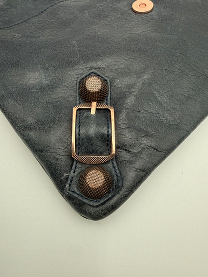 Balenciaga Pochette Giant Envelope in pelle di Agnello Blu