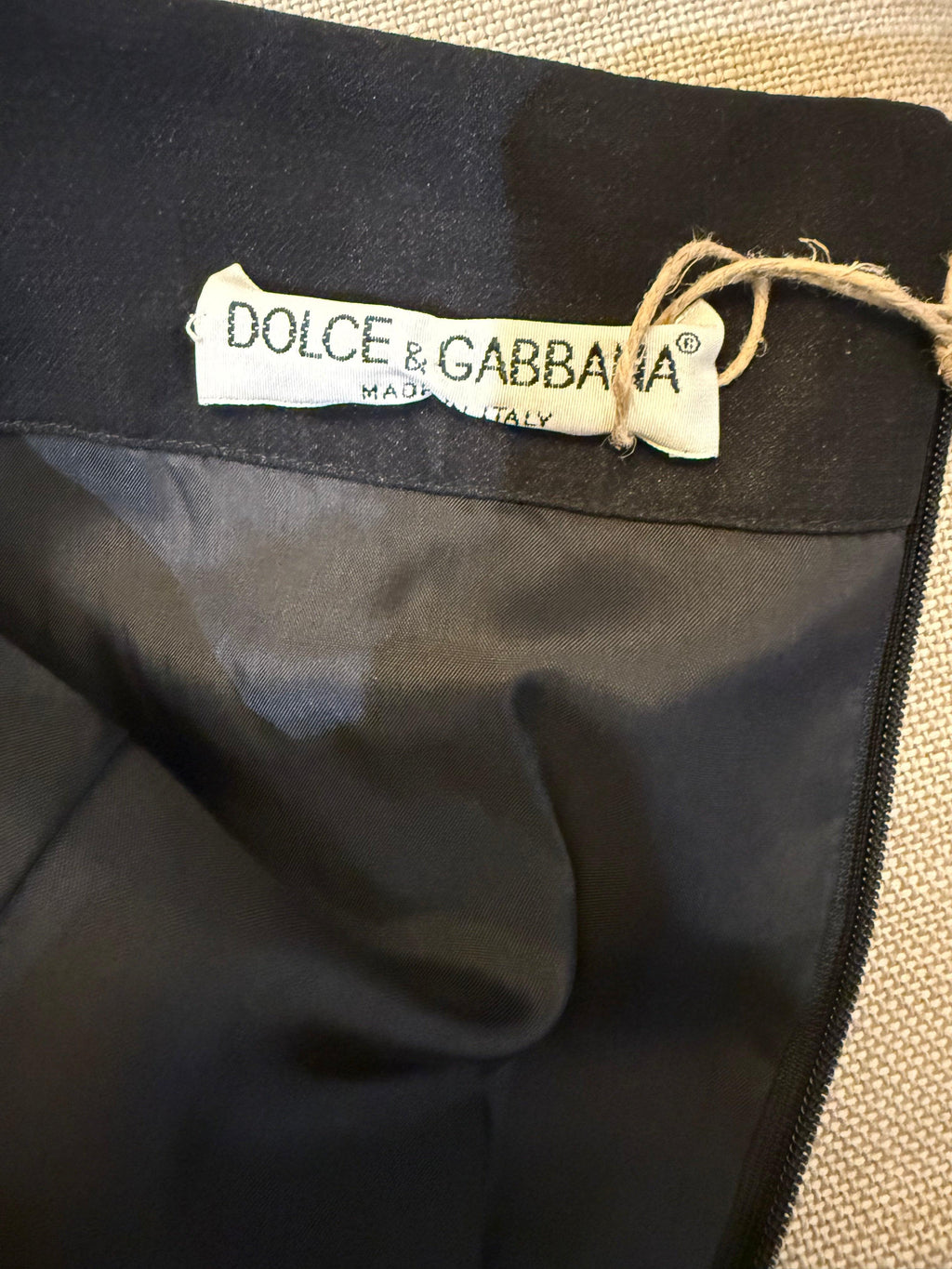 Dolce e Gabbana Abito Midi Deco Vintage con Frange Nero - Mercatino di Ninni