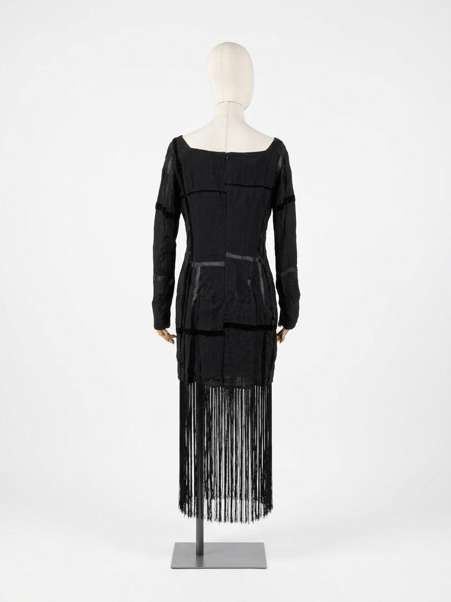 Dolce e Gabbana Abito Midi Deco Vintage con Frange Nero - Mercatino di Ninni