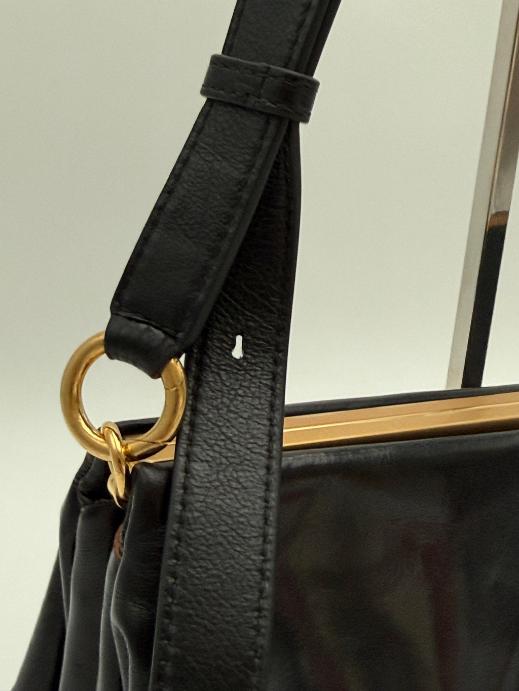 Dries Van Noten Borsa a Tracolla in Pelle Lucida Nera - Mercatino di Ninni