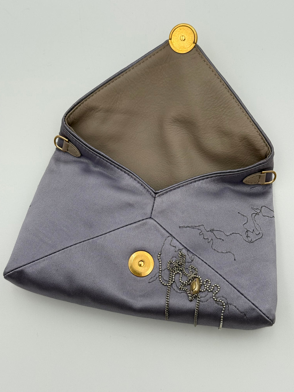 Dries Van Noten Clutch Envelope Gioiello in Raso Lilla - Mercatino di Ninni