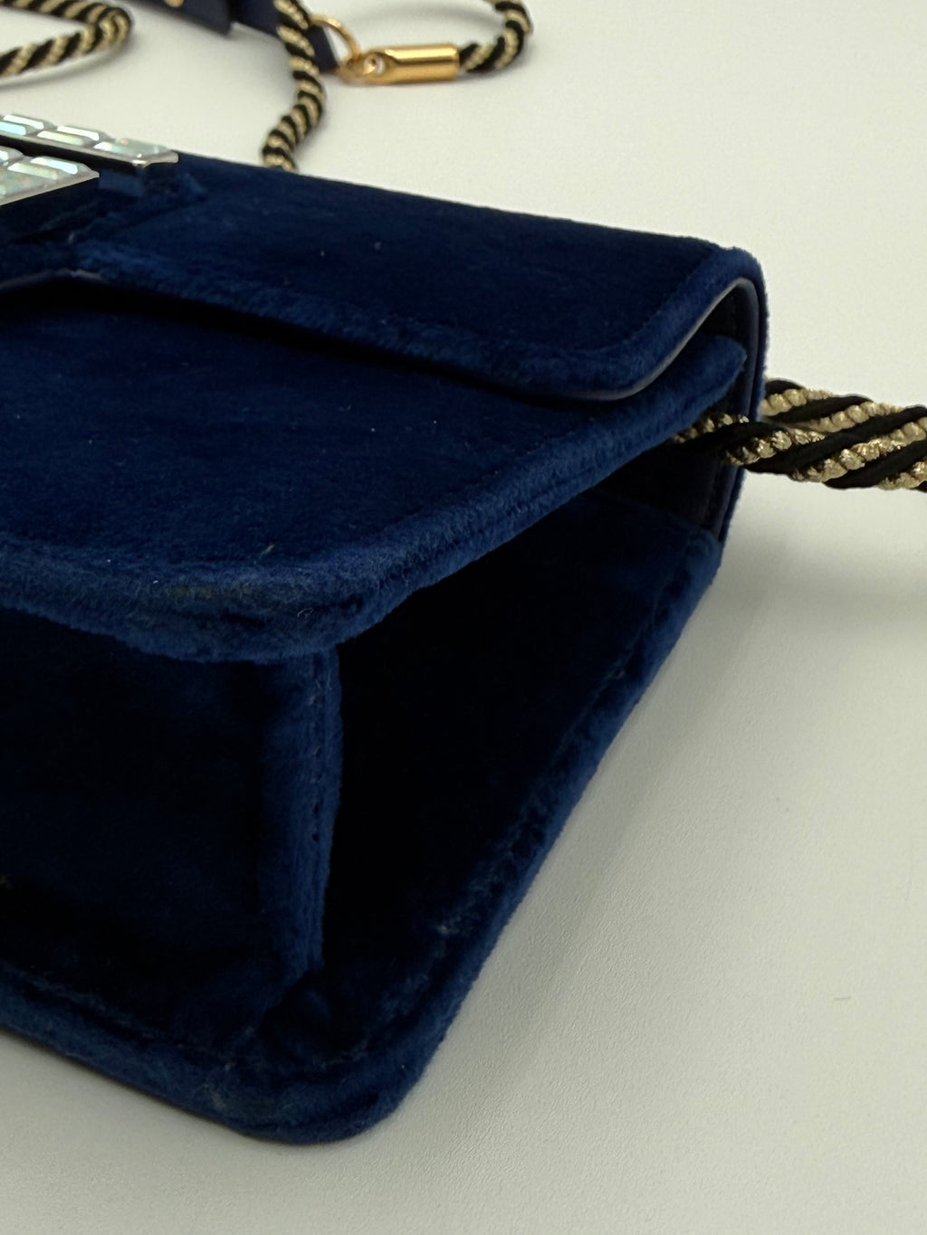 Gucci Broadway in velluto Blu con Fibbia G in Cristalli