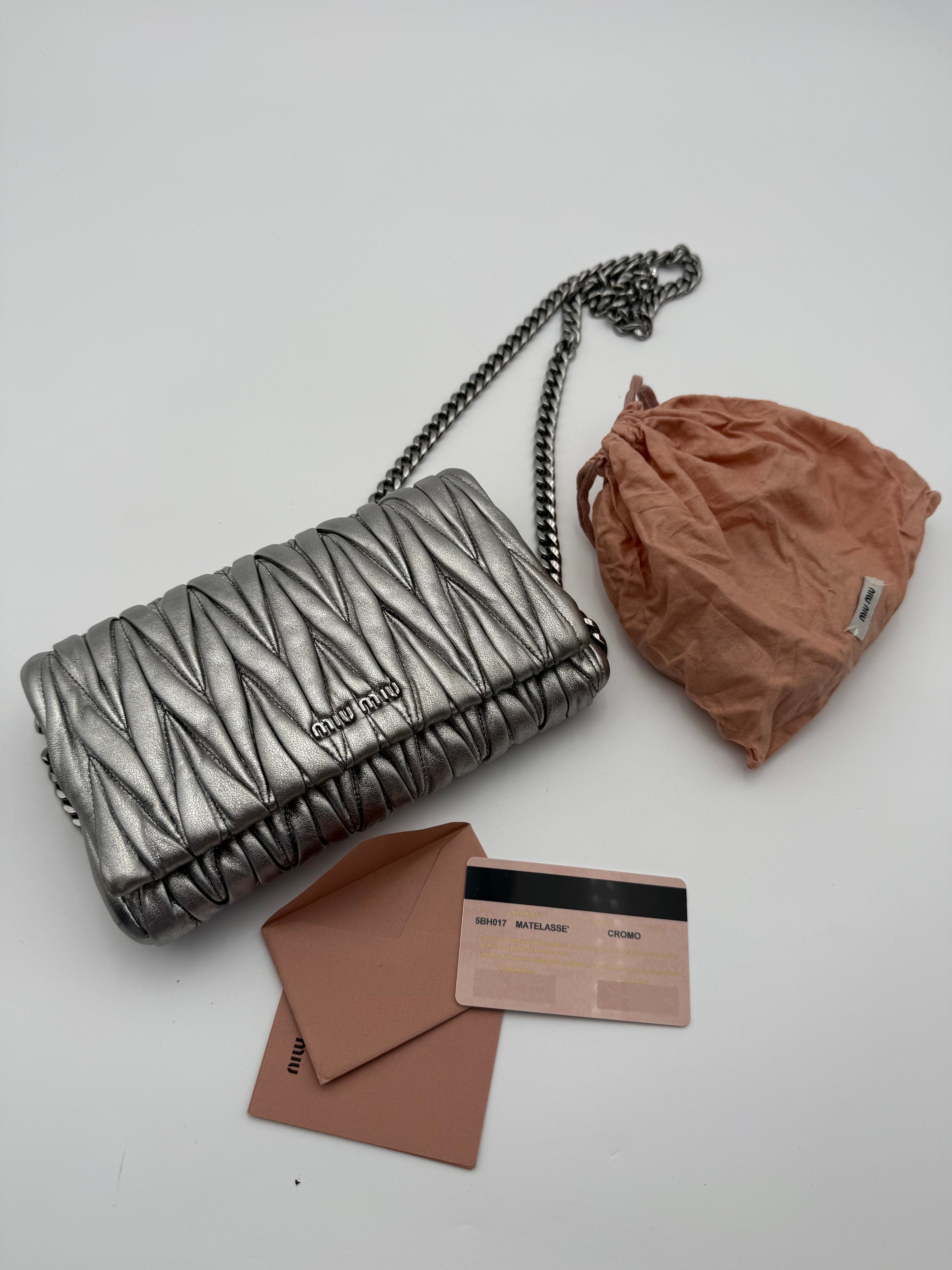 Borsa tracolla Matelassè in Pelle Argento