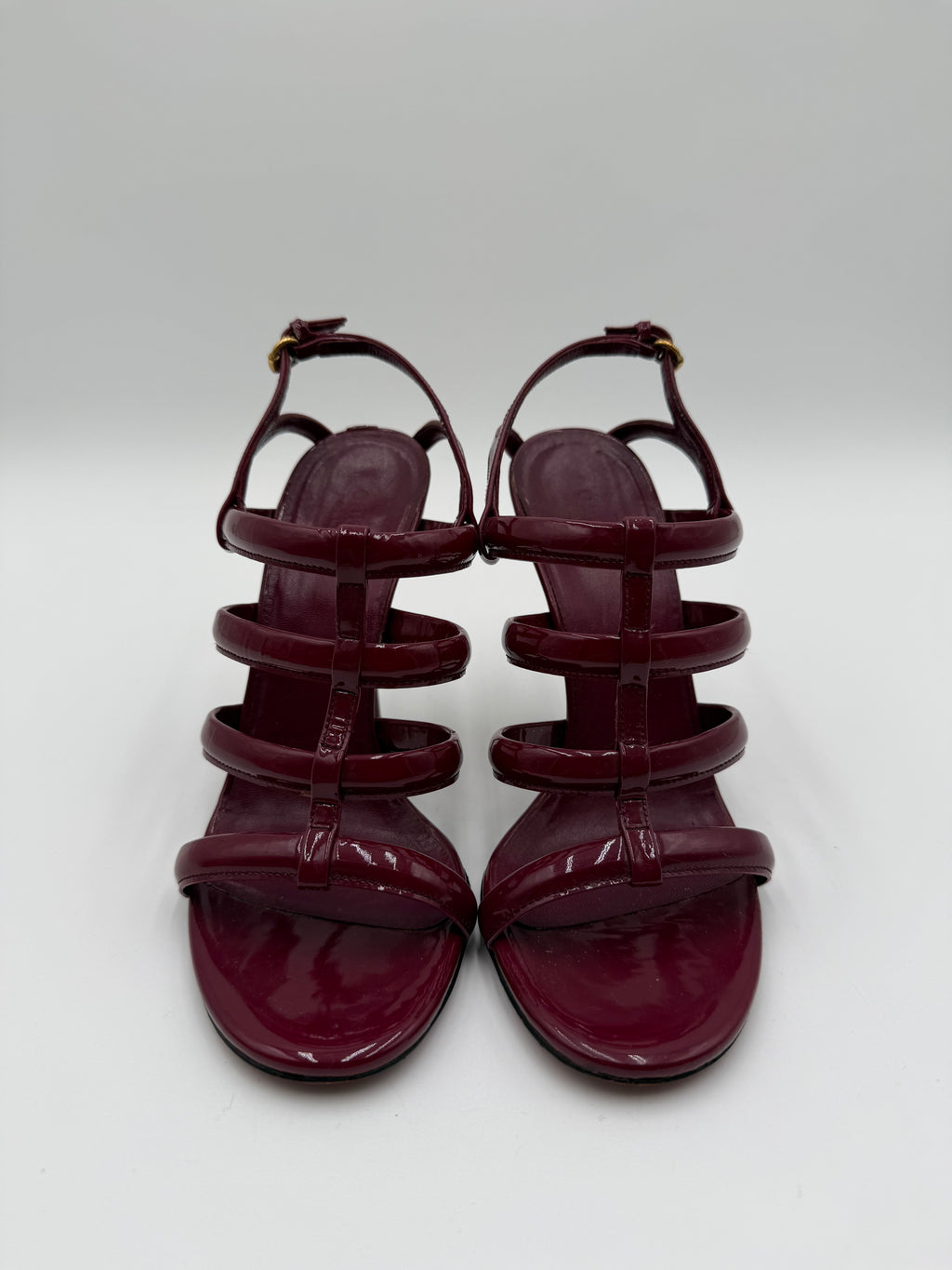 Sandali Gucci Cage in Vernice Bordeaux