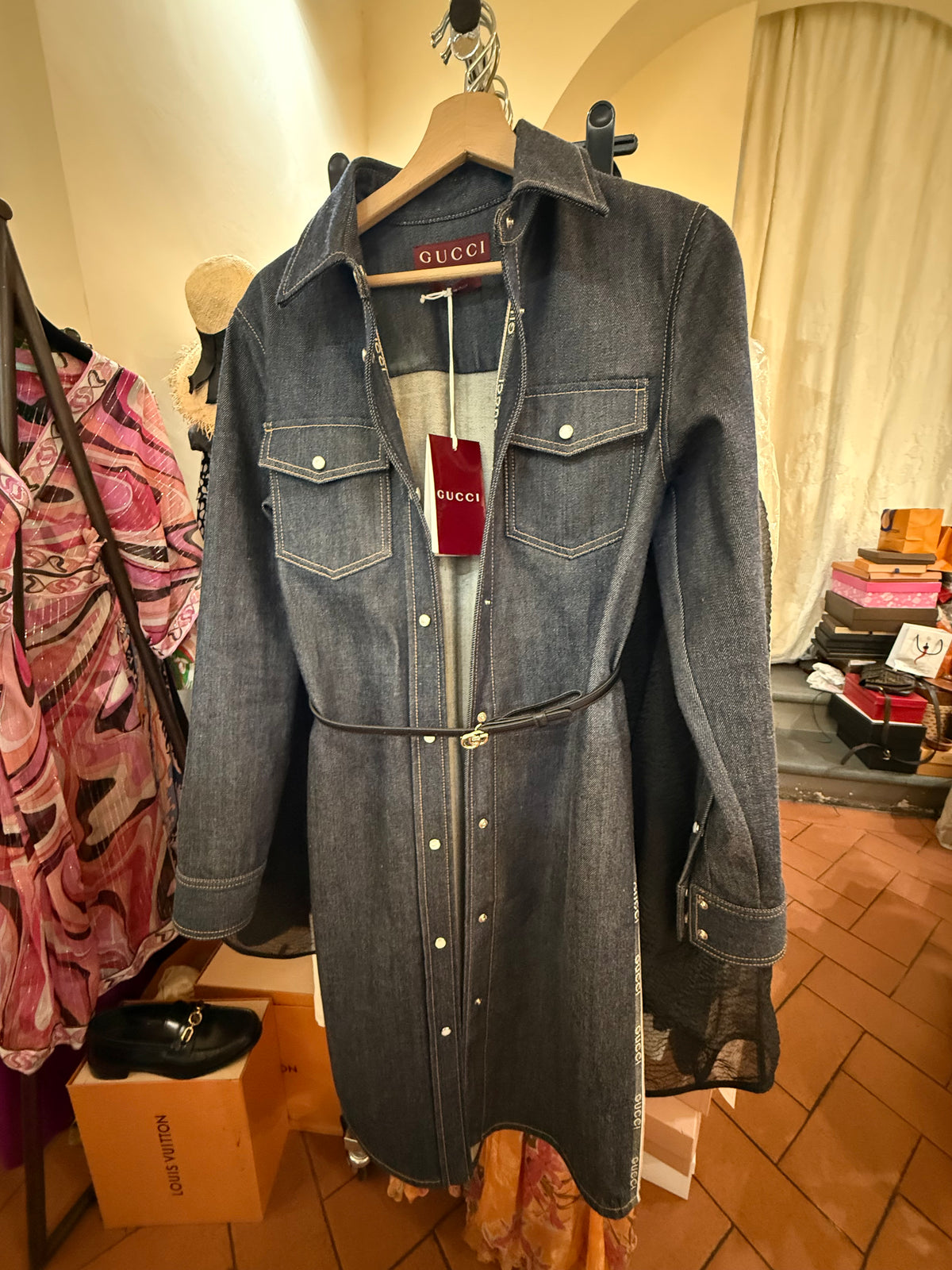 Gucci Abito Chemisier in  Denim Scuro con Cintura e Banda Logo