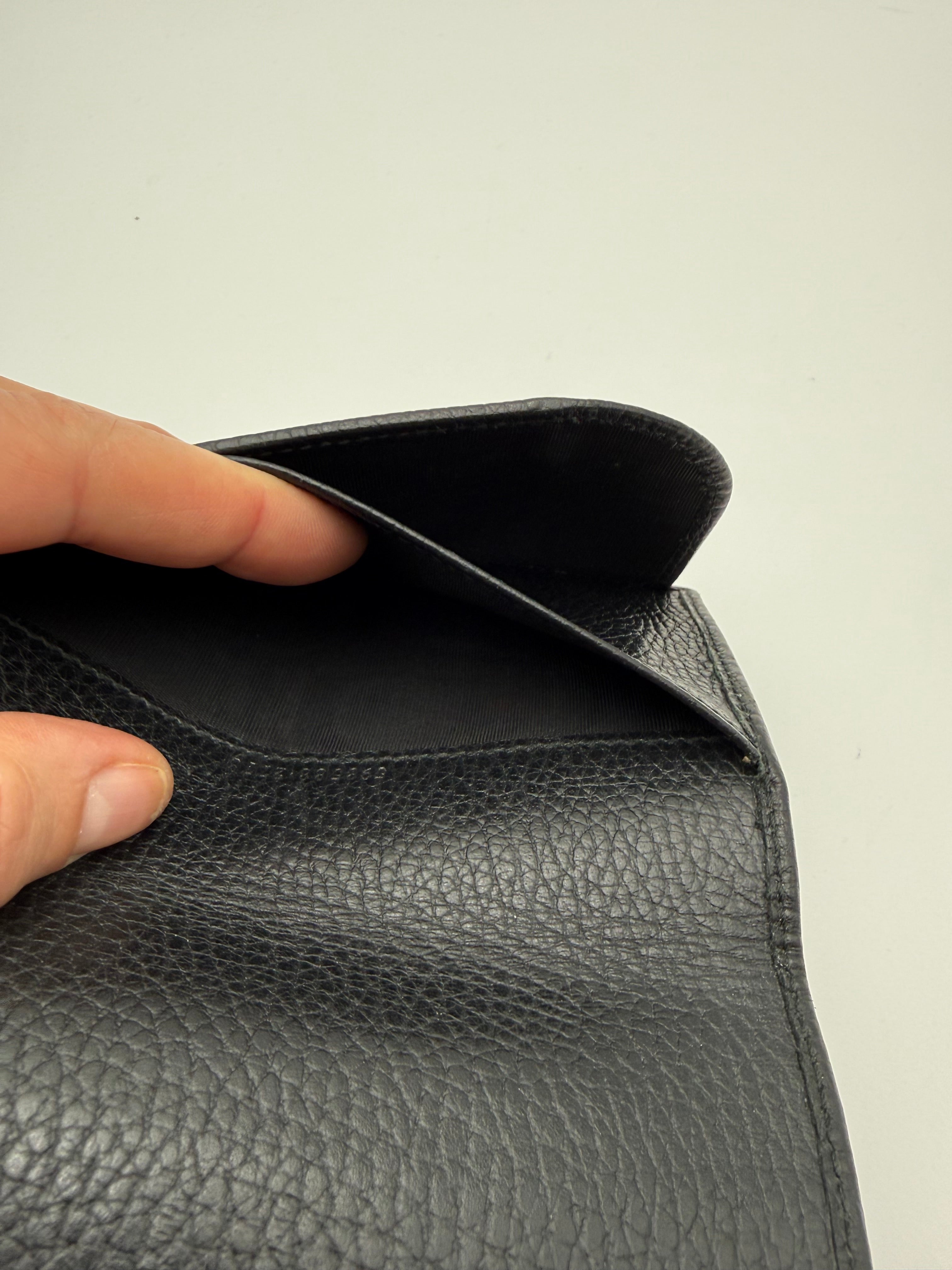 Gucci Portadocumenti GG Mormont in Pelle di Vitello Nero