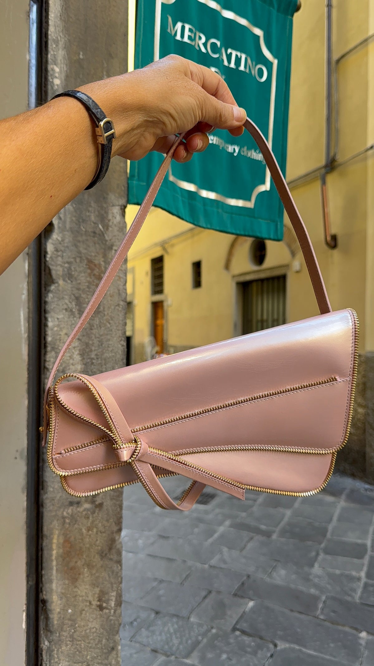 Christian Dior Saddle Zipper BowVintage in Pelle Rosa cipria Metallizzata