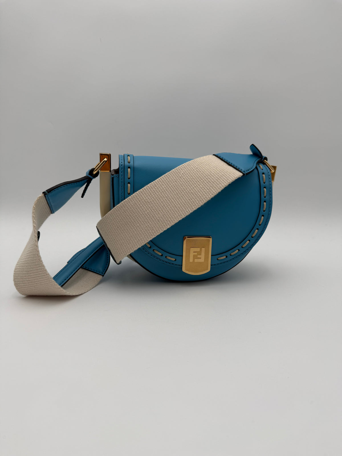 Fendi Borsa Moonlight in Pelle di Vitello con Inserti di Avorio Blu Avio - Mercatino di Ninni