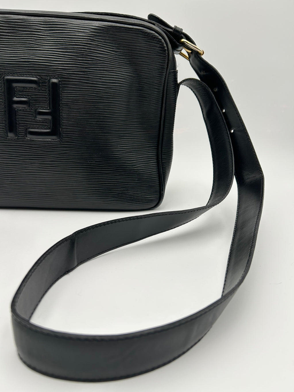 Fendi Borsa a Tracolla Epi in Pelle Nera Fendi
