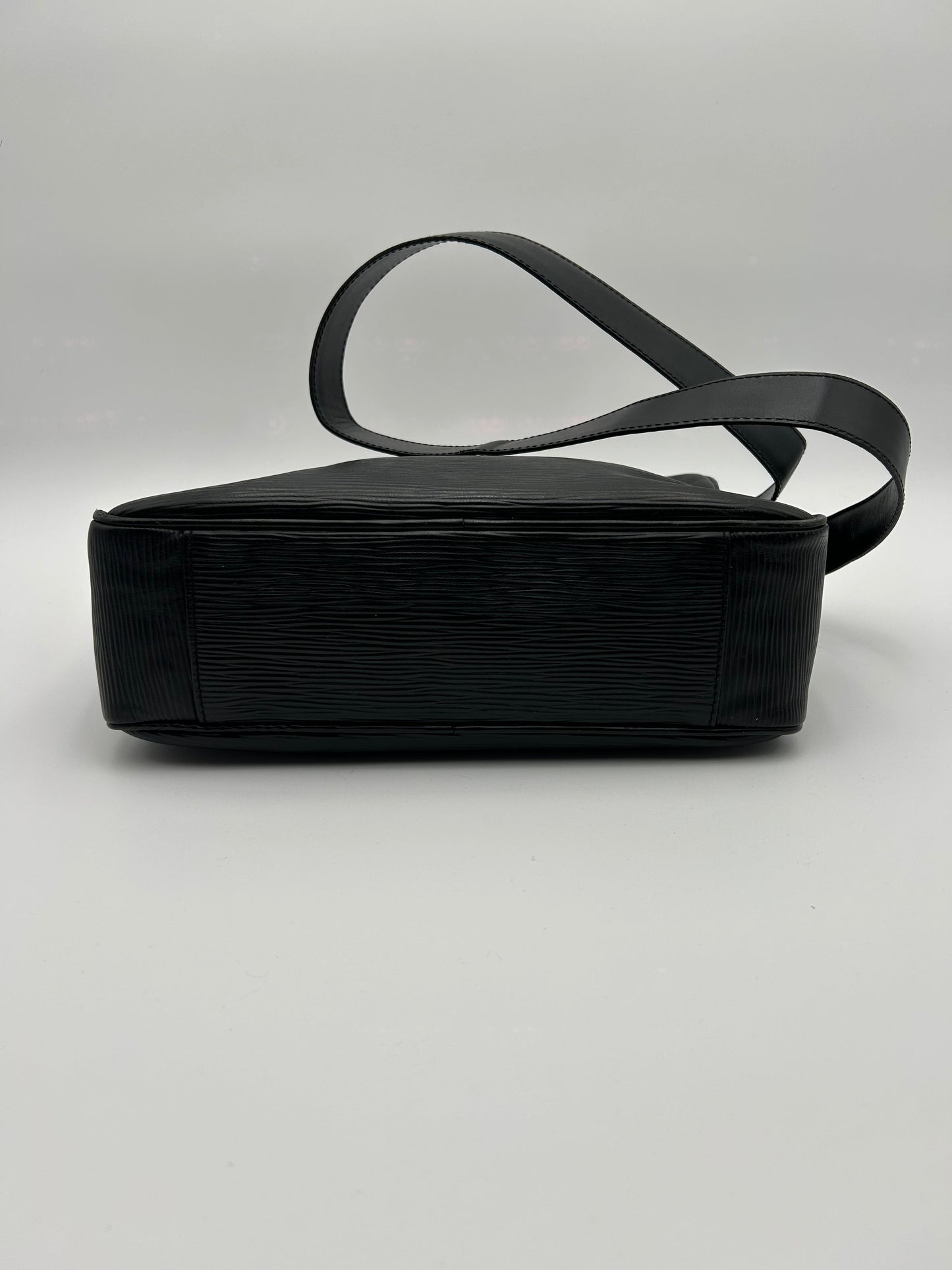 Fendi Borsa a Tracolla Epi in Pelle Nera Fendi