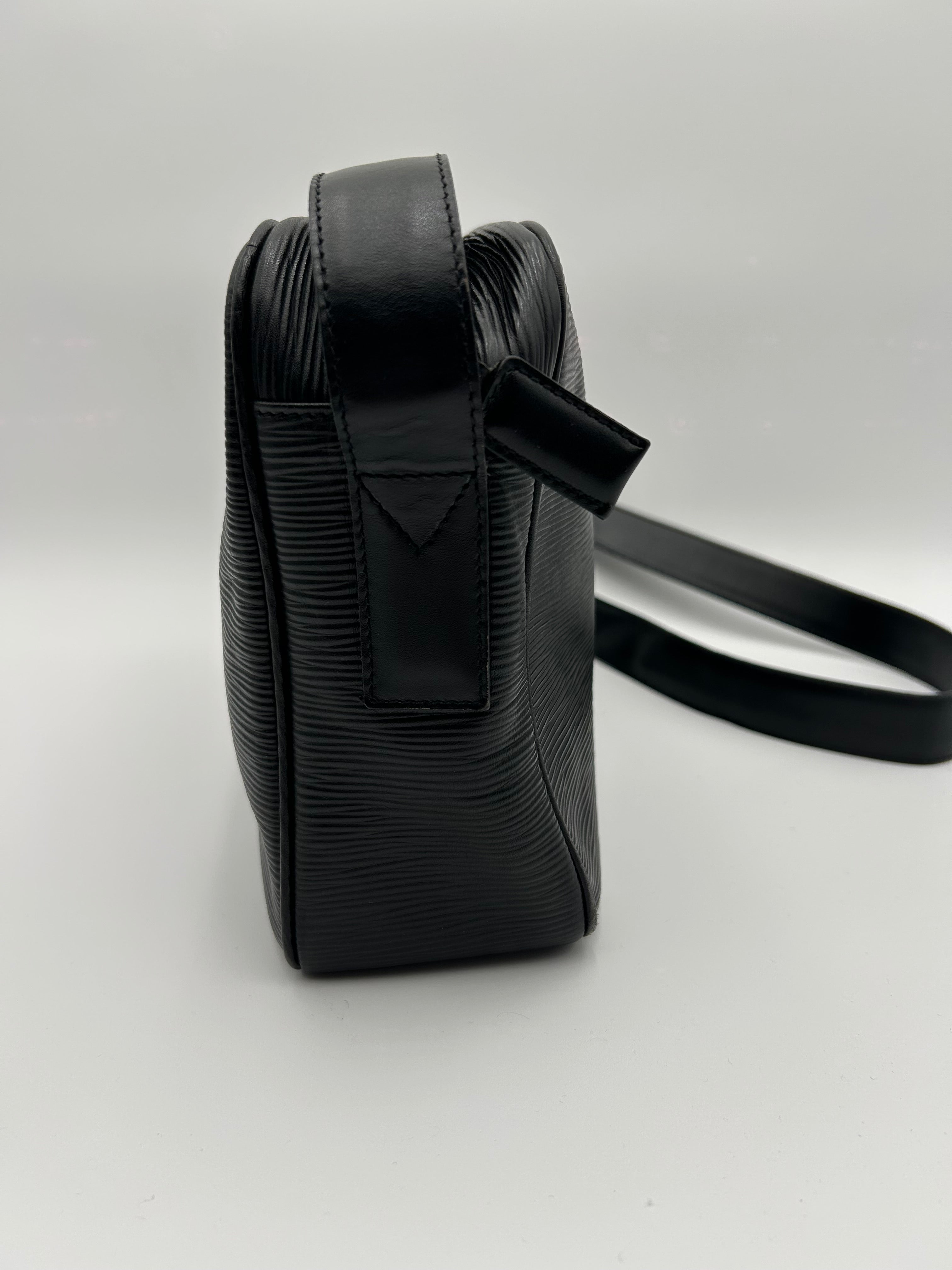 Fendi Borsa a Tracolla Epi in Pelle Nera Fendi