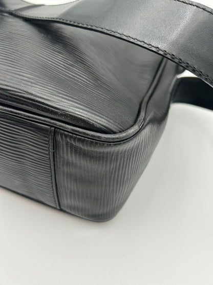 Fendi Borsa a Tracolla Epi in Pelle Nera Fendi