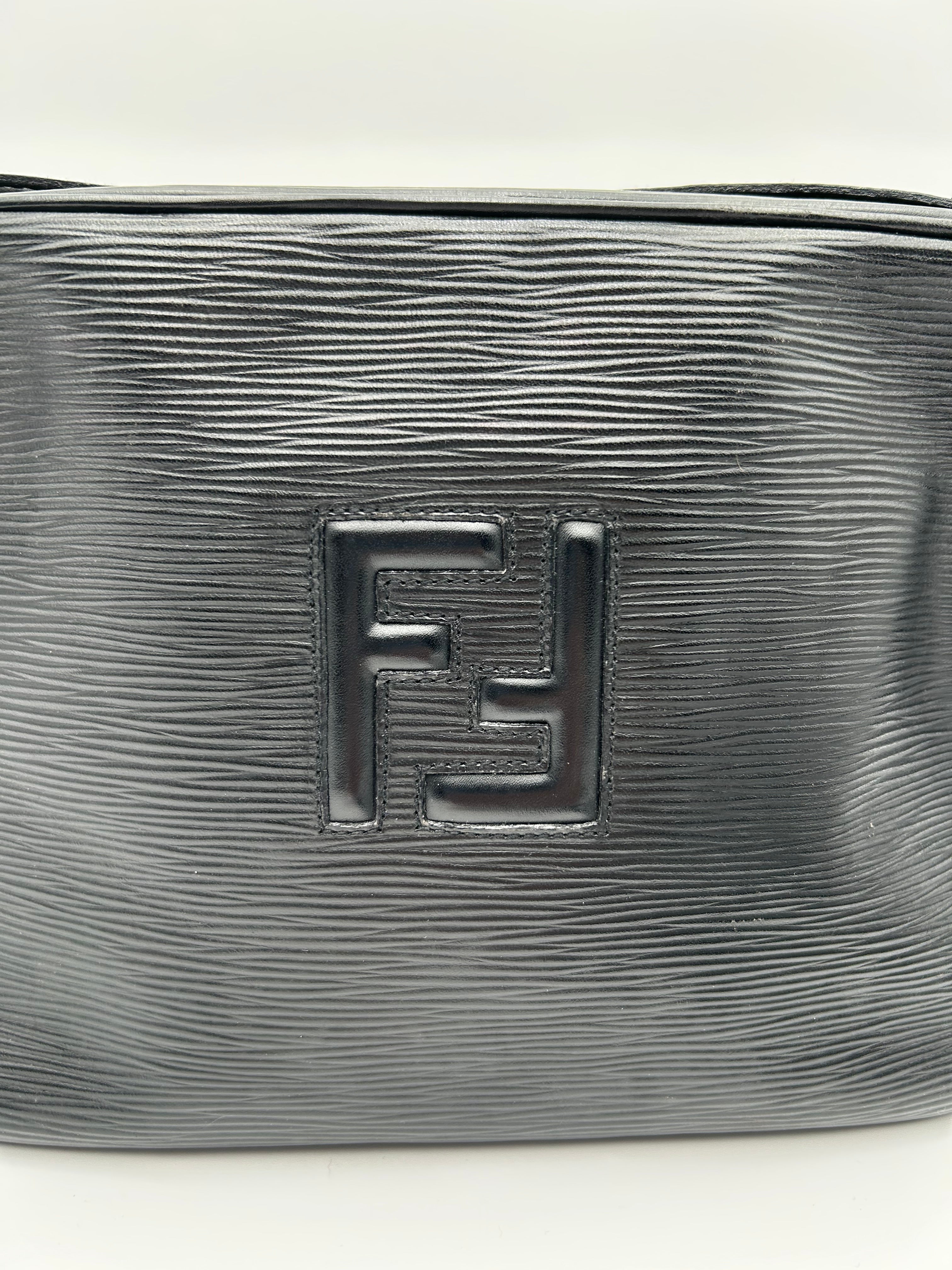 Fendi Borsa a Tracolla Epi in Pelle Nera Fendi