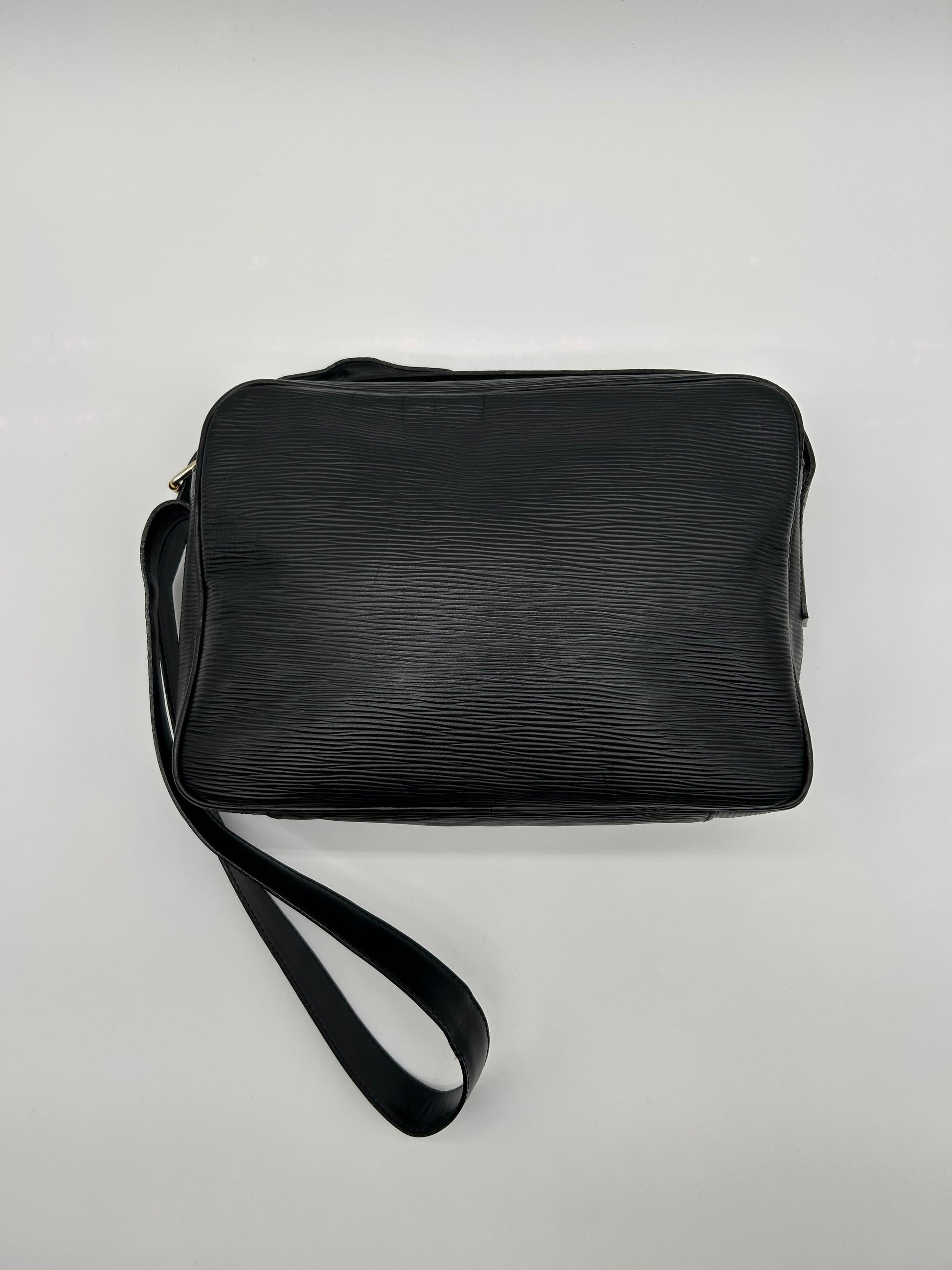 Fendi Borsa a Tracolla Epi in Pelle Nera Fendi