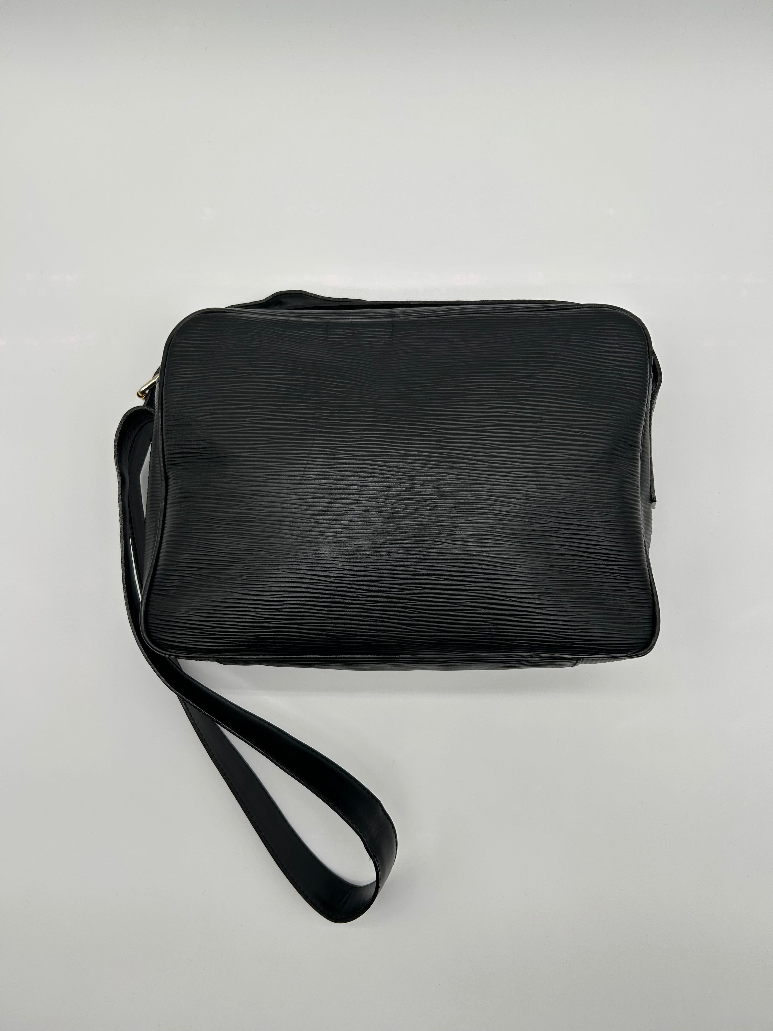 Fendi Borsa a Tracolla Epi in Pelle Nera Fendi