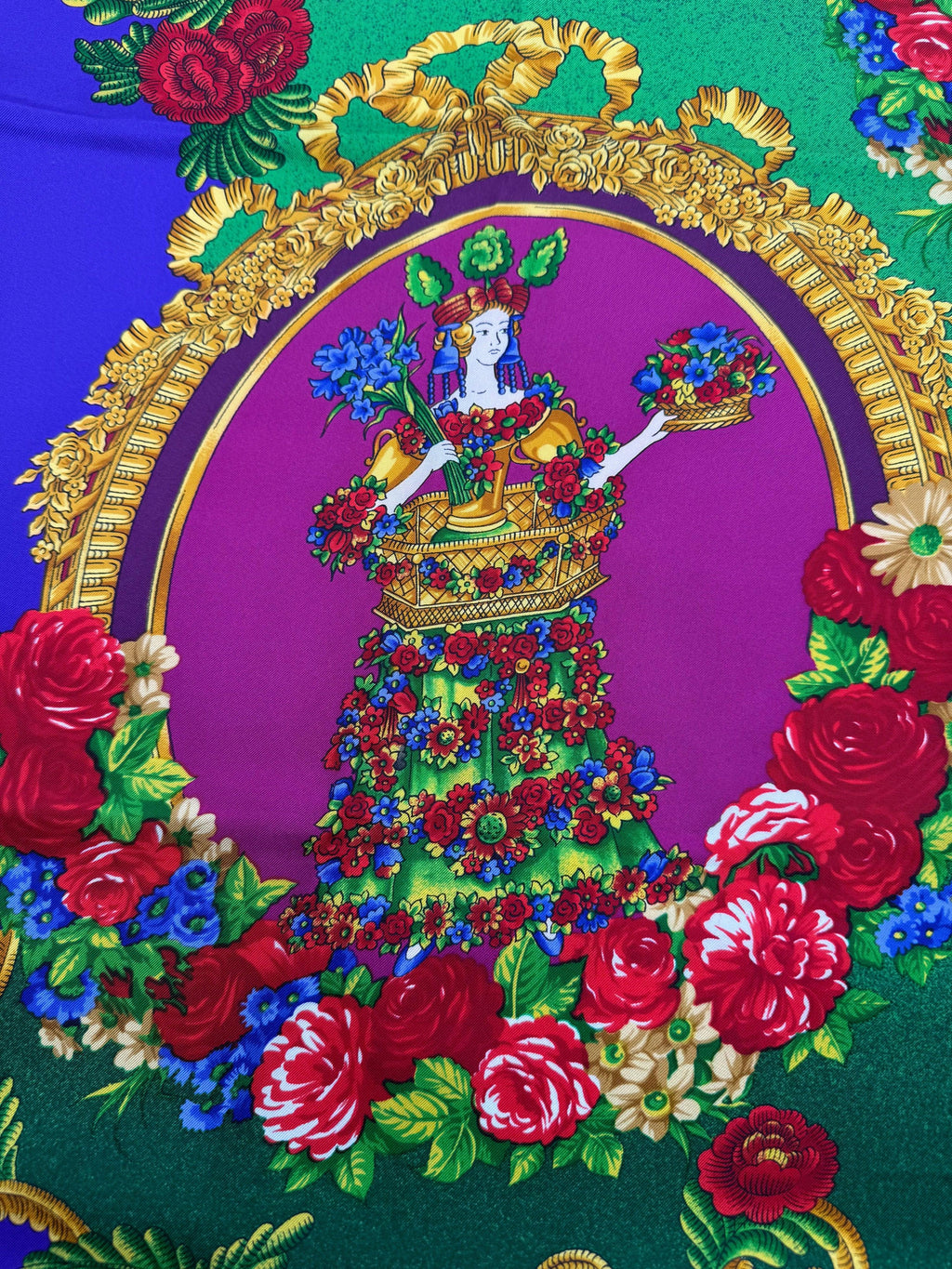Foulard Atelier Versace in Seta 1993 La Belle Jardinière Viola e Verde - Mercatino di Ninni