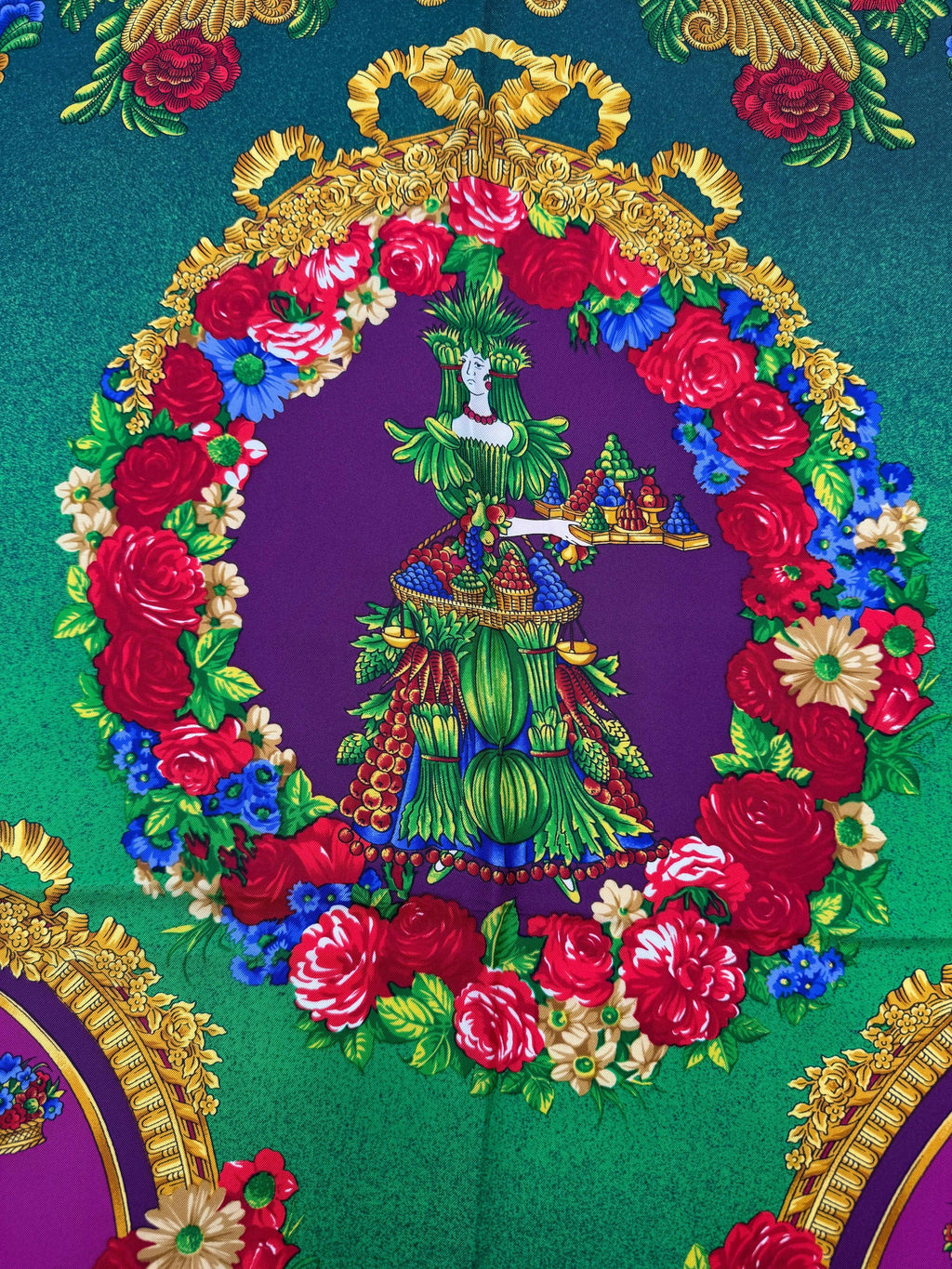 Foulard Atelier Versace in Seta 1993 La Belle Jardinière Viola e Verde - Mercatino di Ninni