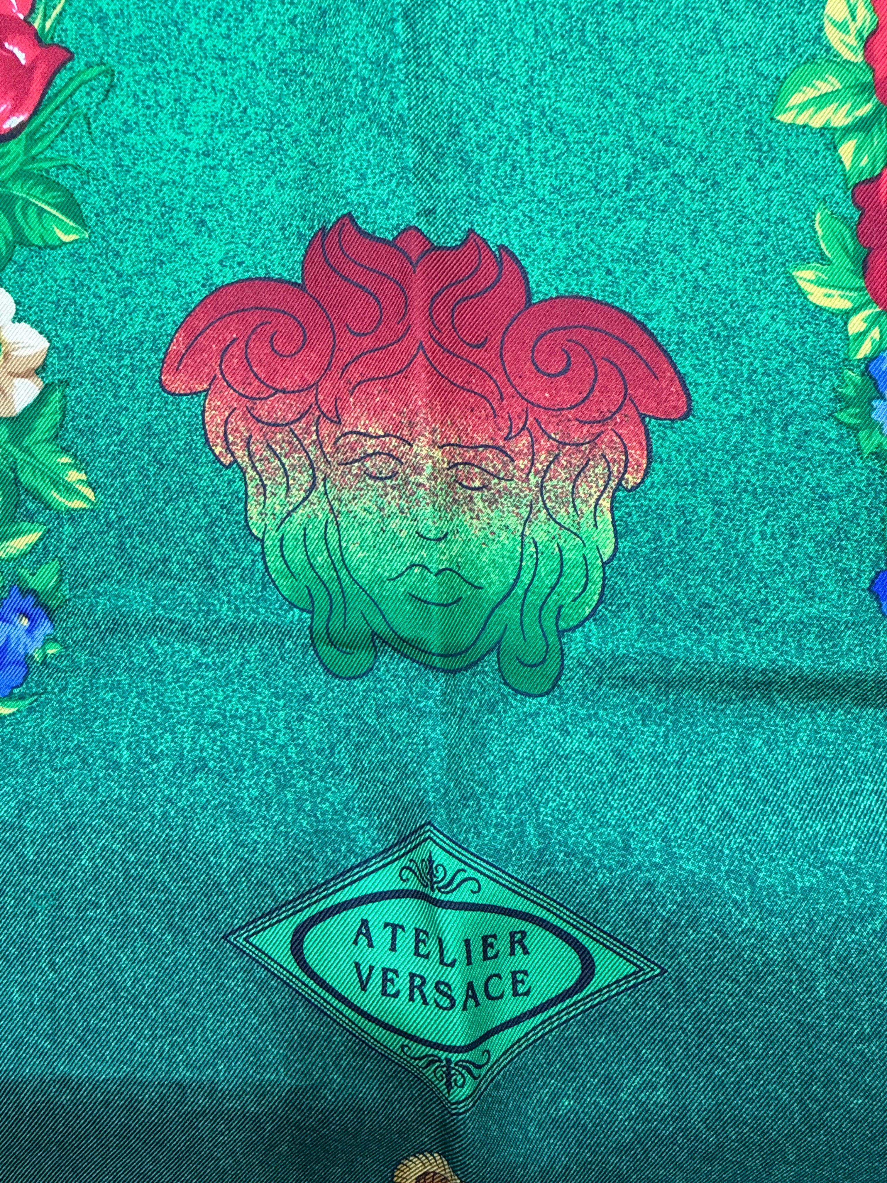 Foulard Atelier Versace in Seta 1993 La Belle Jardinière Viola e Verde - Mercatino di Ninni